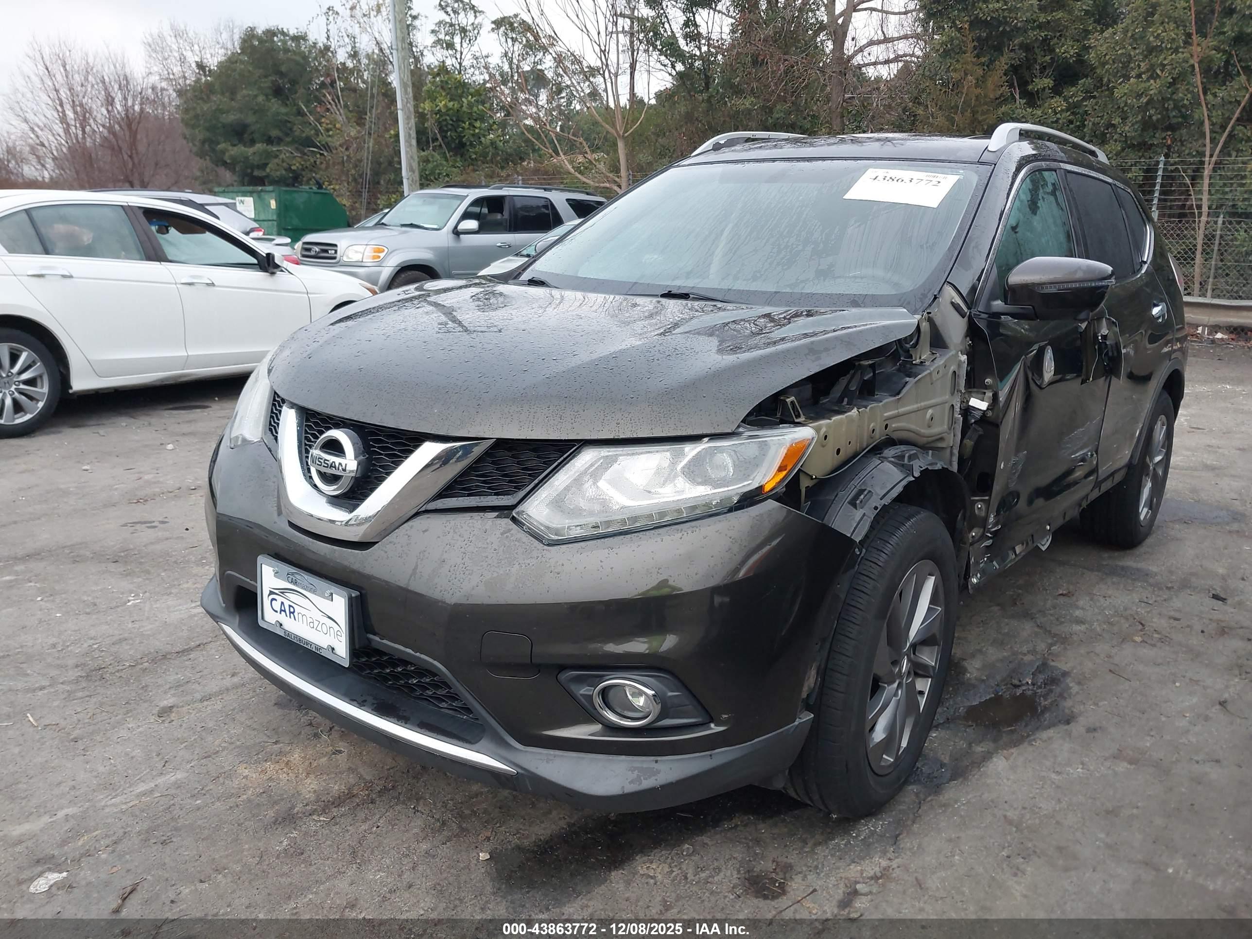 NISSAN ROGUE image 2