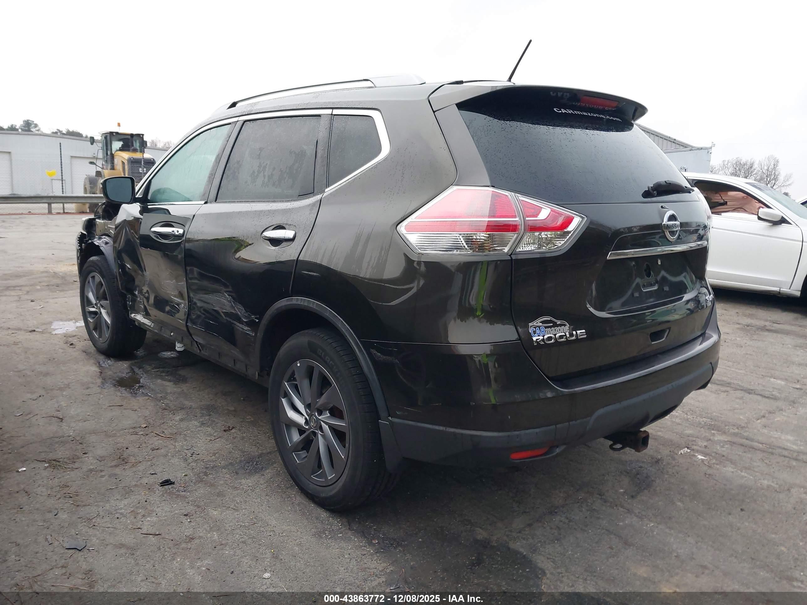 NISSAN ROGUE image 3
