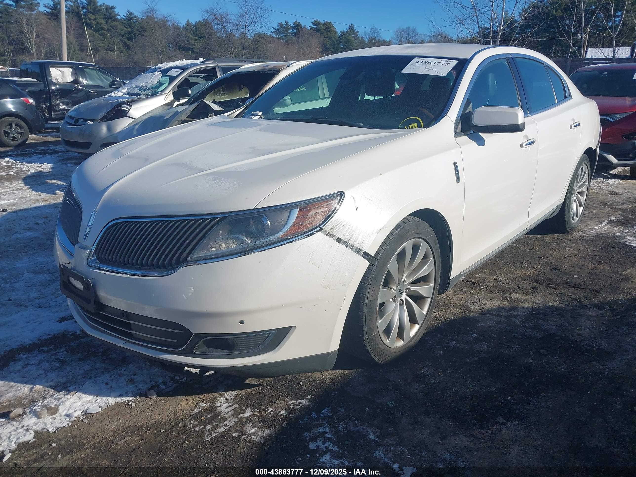 LINCOLN MKS image 2