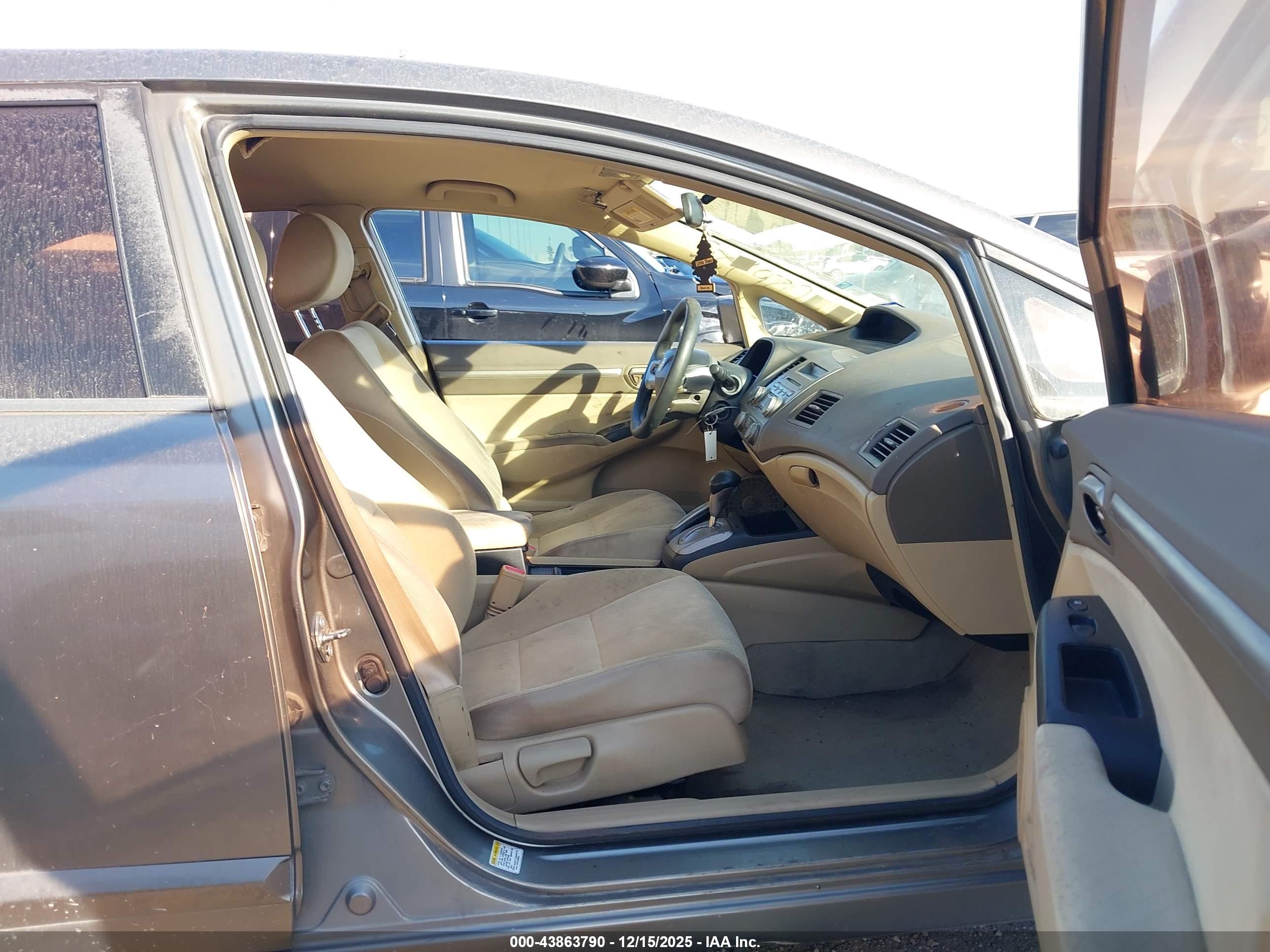 HONDA CIVIC image 5