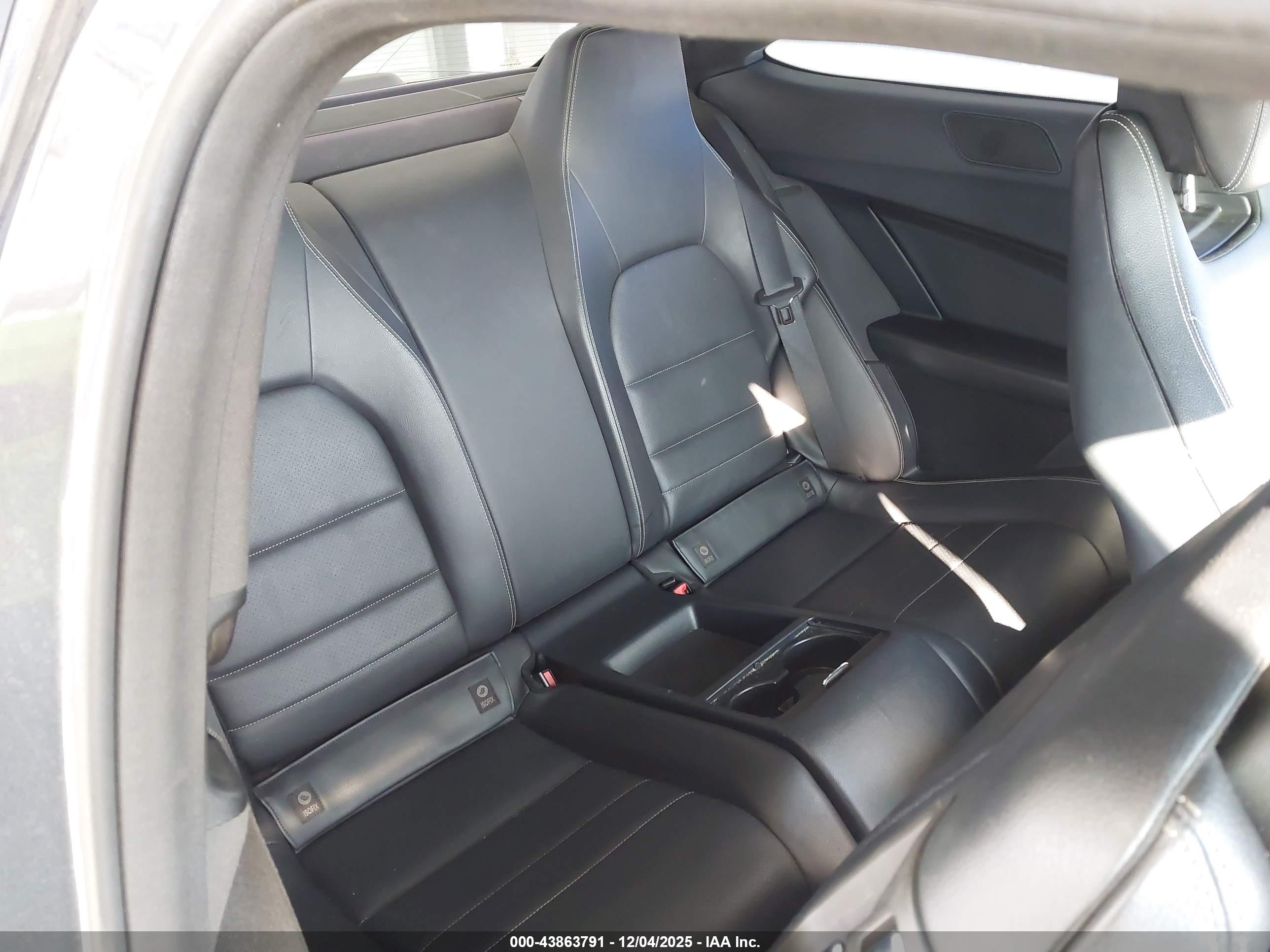 MERCEDES-BENZ C image 8