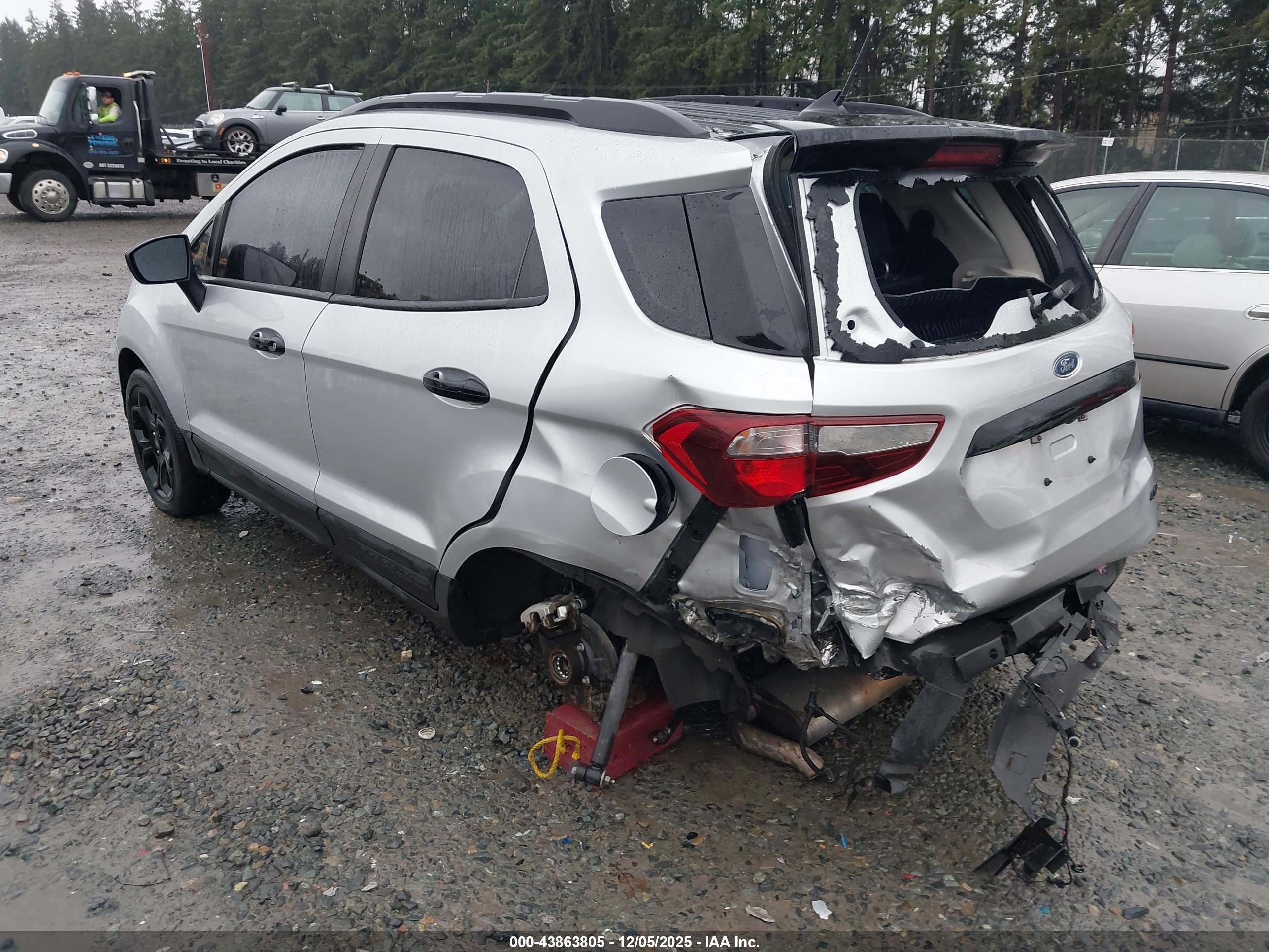 FORD ECOSPORT image 3