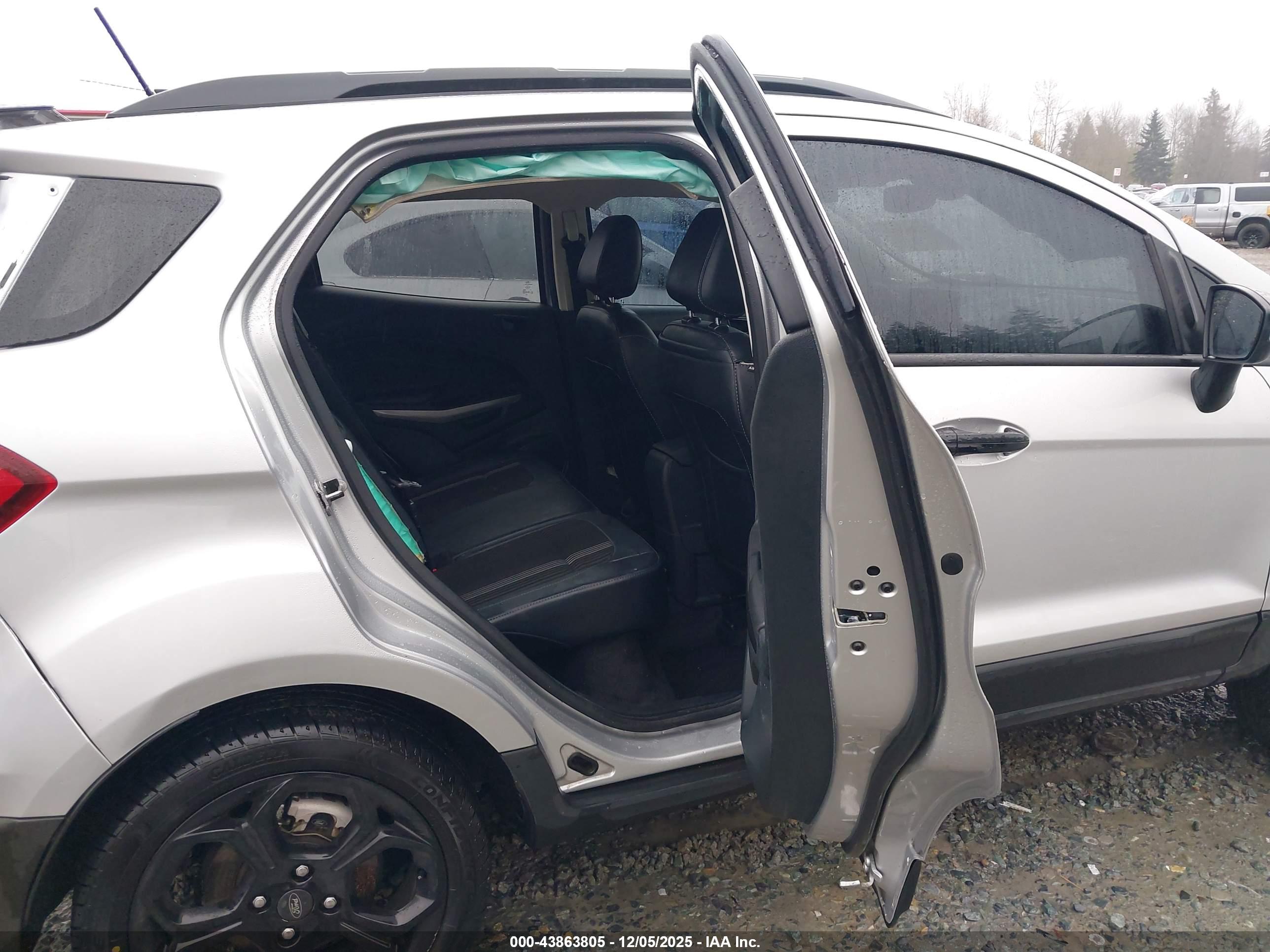 FORD ECOSPORT image 8