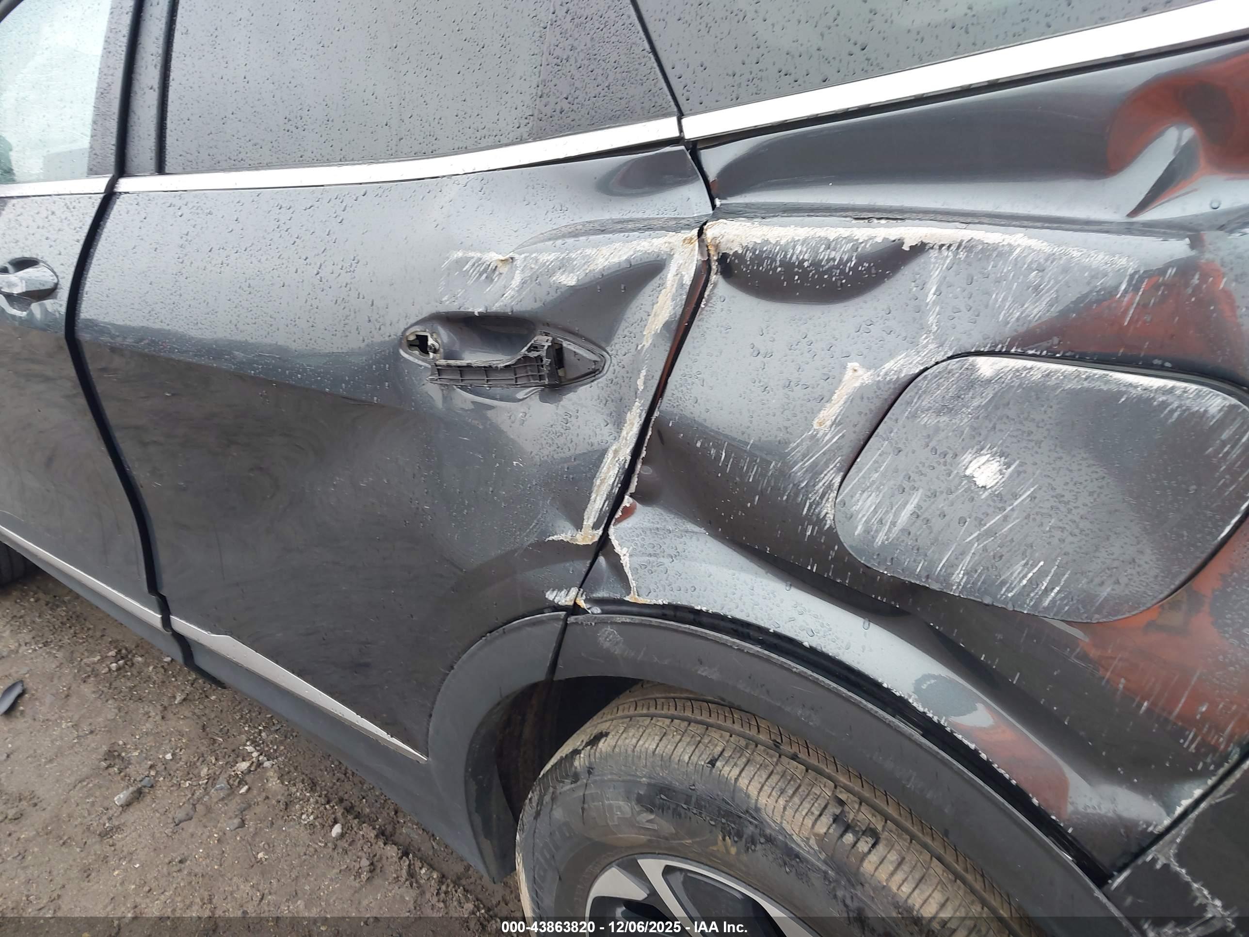 KIA SPORTAGE image 8