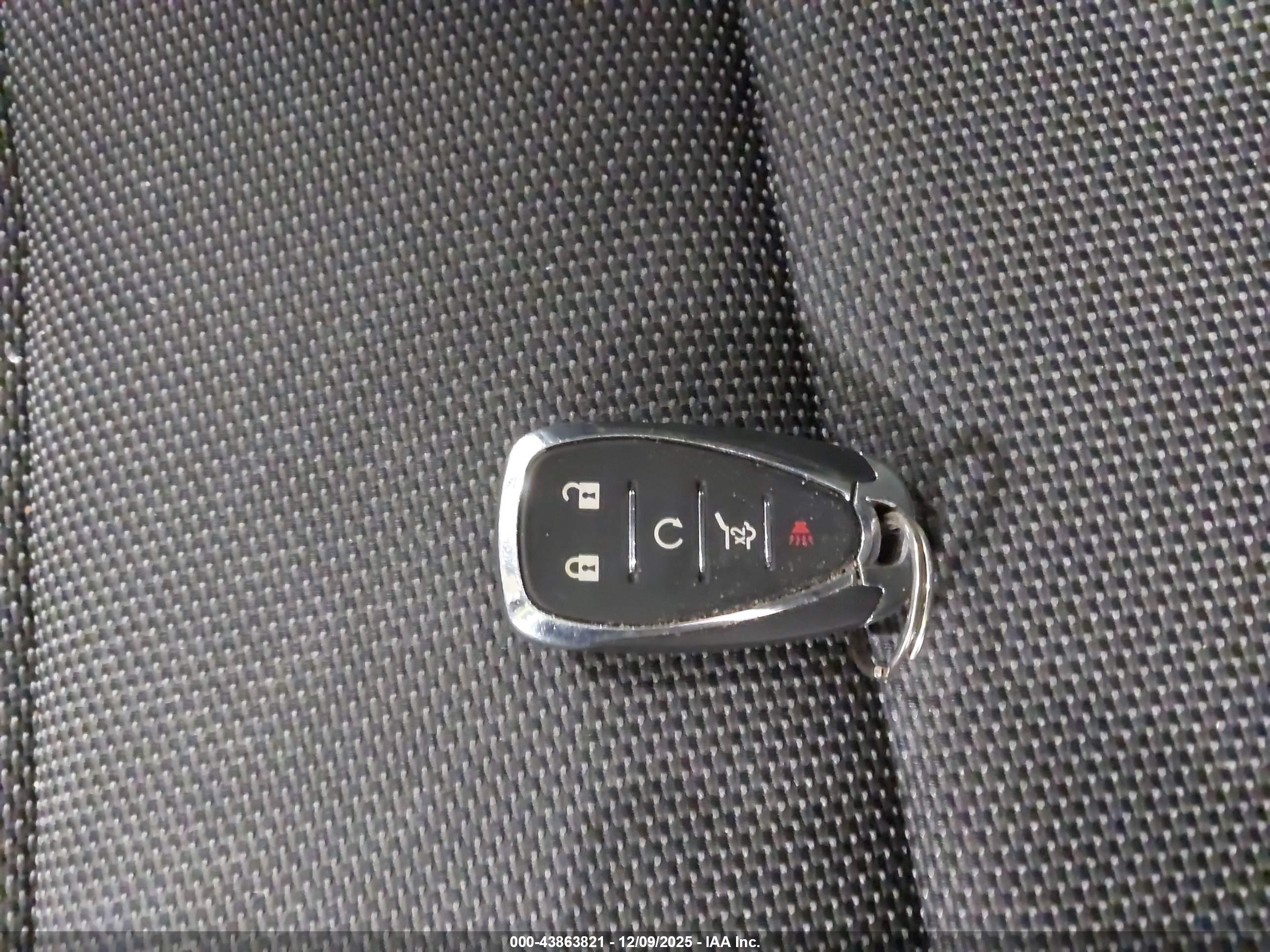 CHEVROLET TRAVERSE image 11