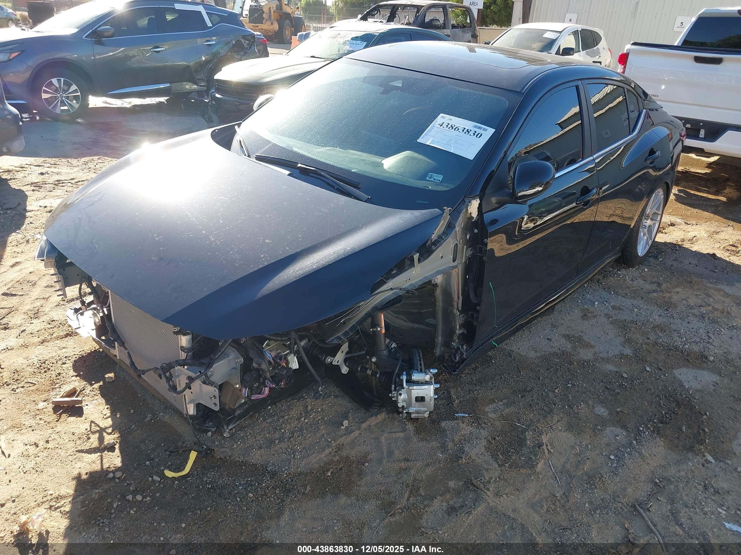 NISSAN SENTRA image 2