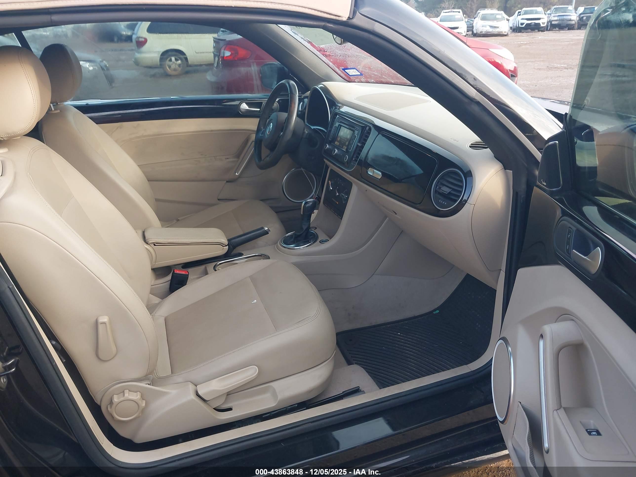 VOLKSWAGEN BEETLE image 5