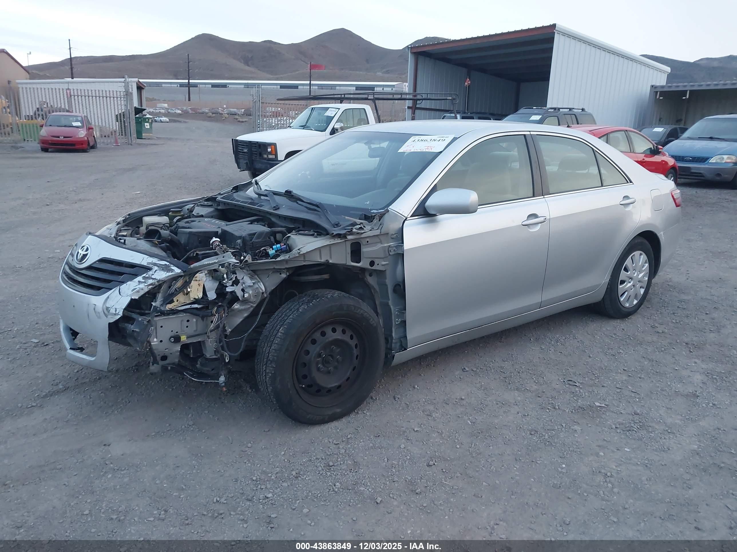 TOYOTA CAMRY image 2
