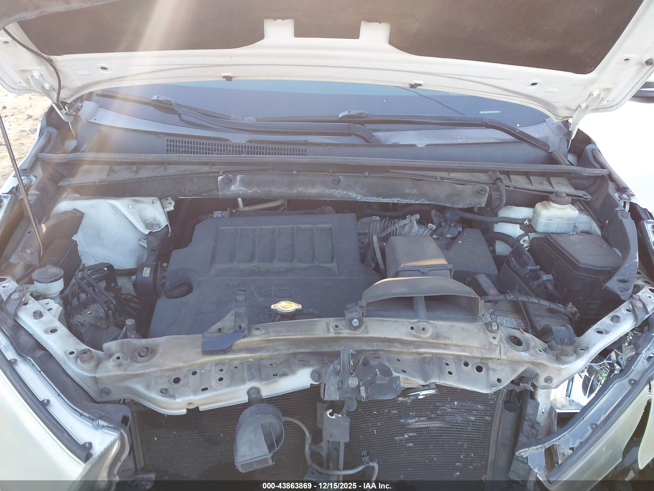 TOYOTA HIGHLANDER image 10