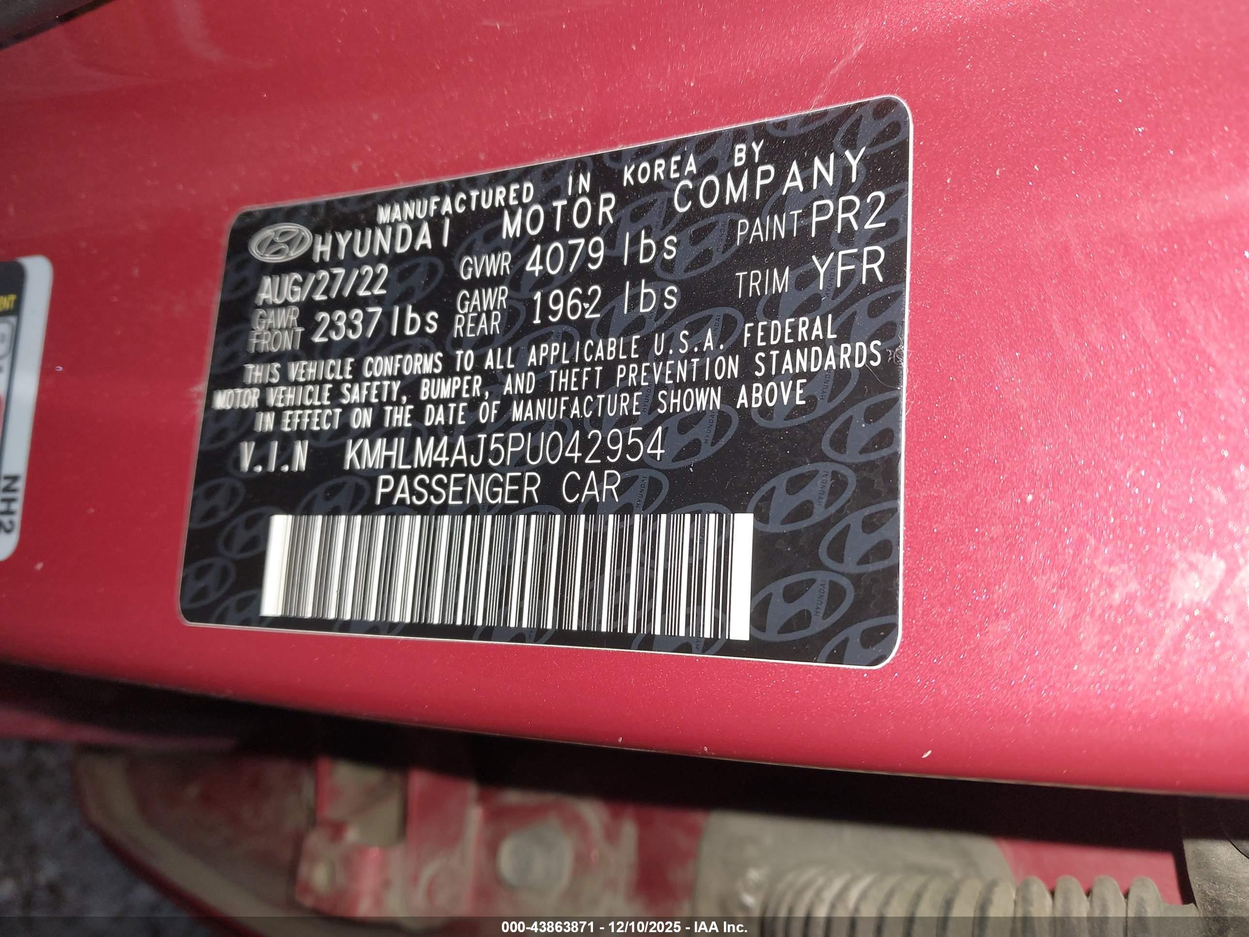 HYUNDAI ELANTRA image 9