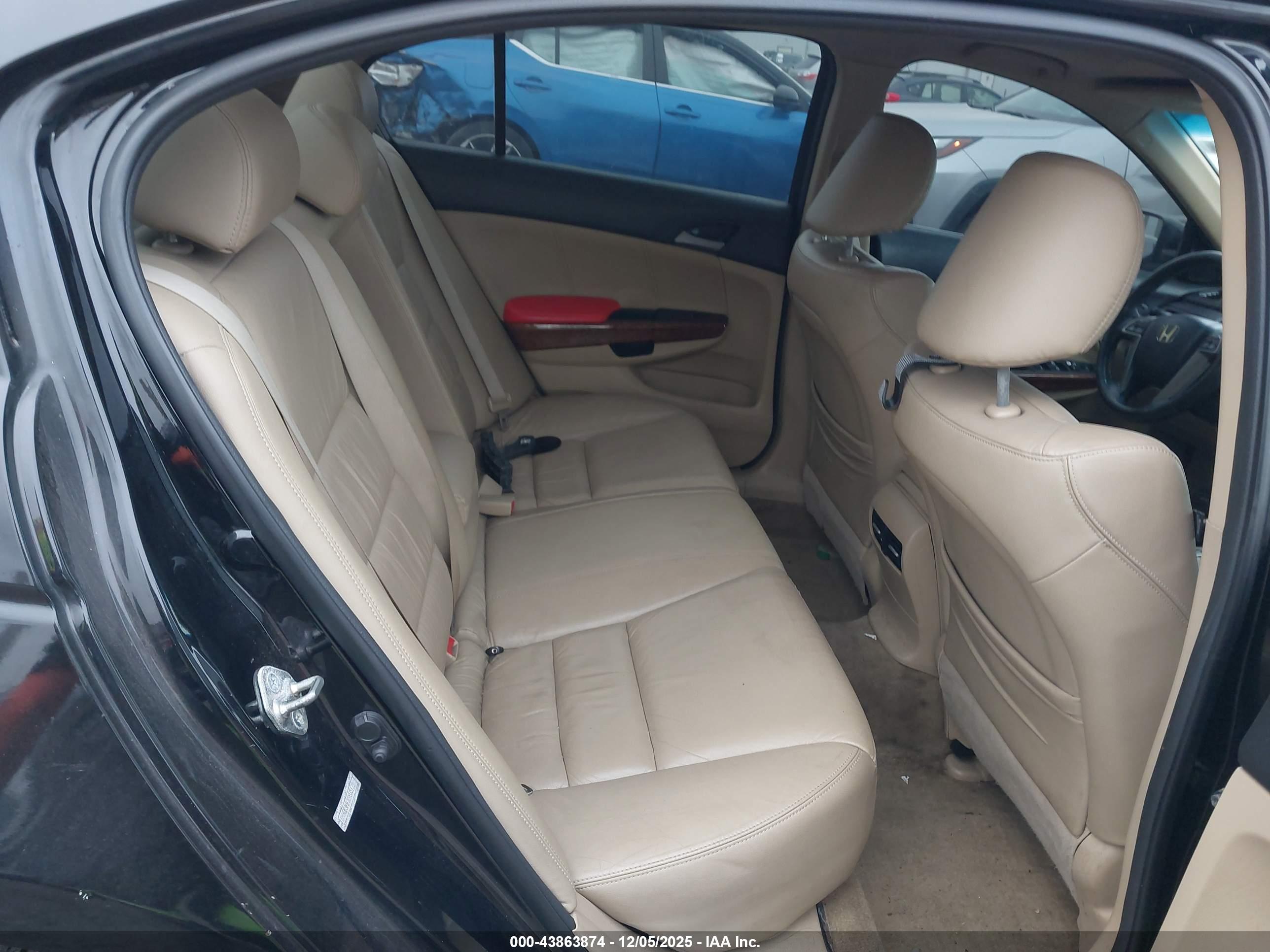 HONDA ACCORD image 8