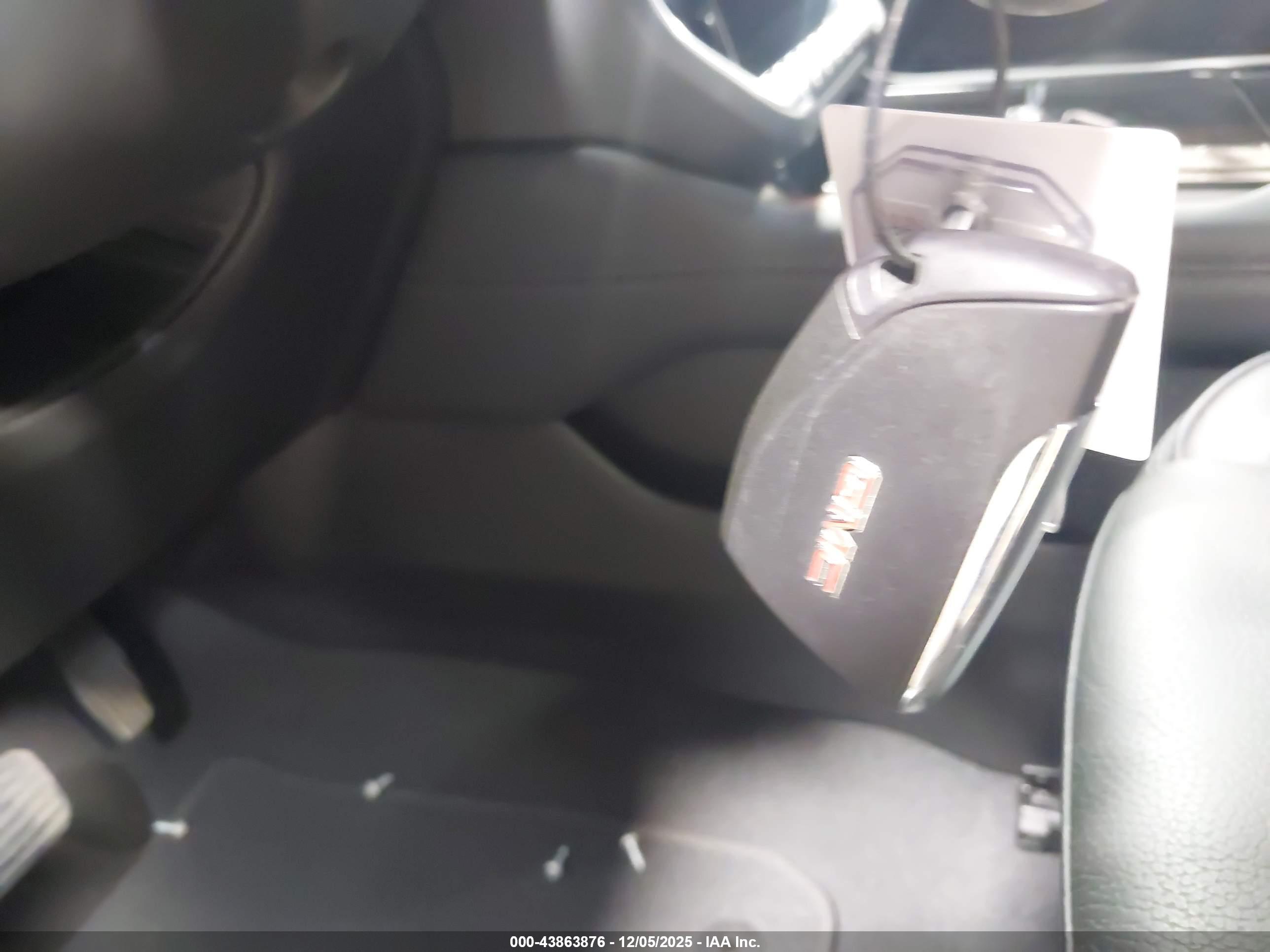 GMC YUKON image 11
