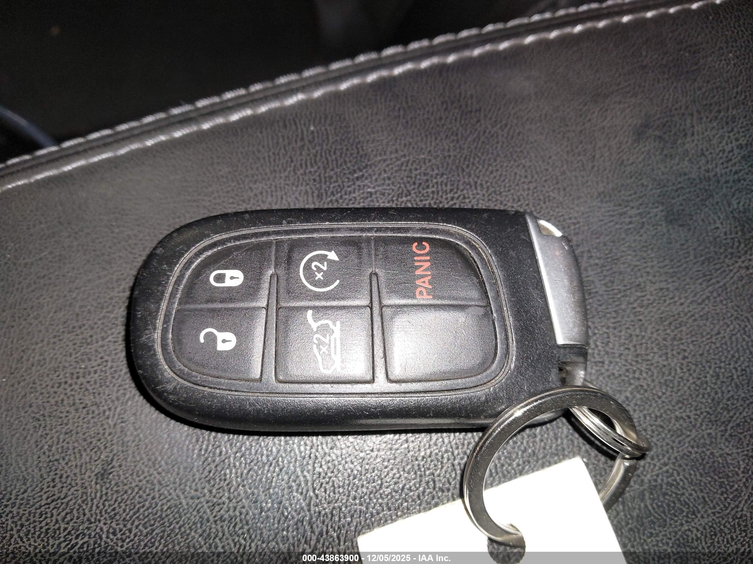 JEEP CHEROKEE image 11