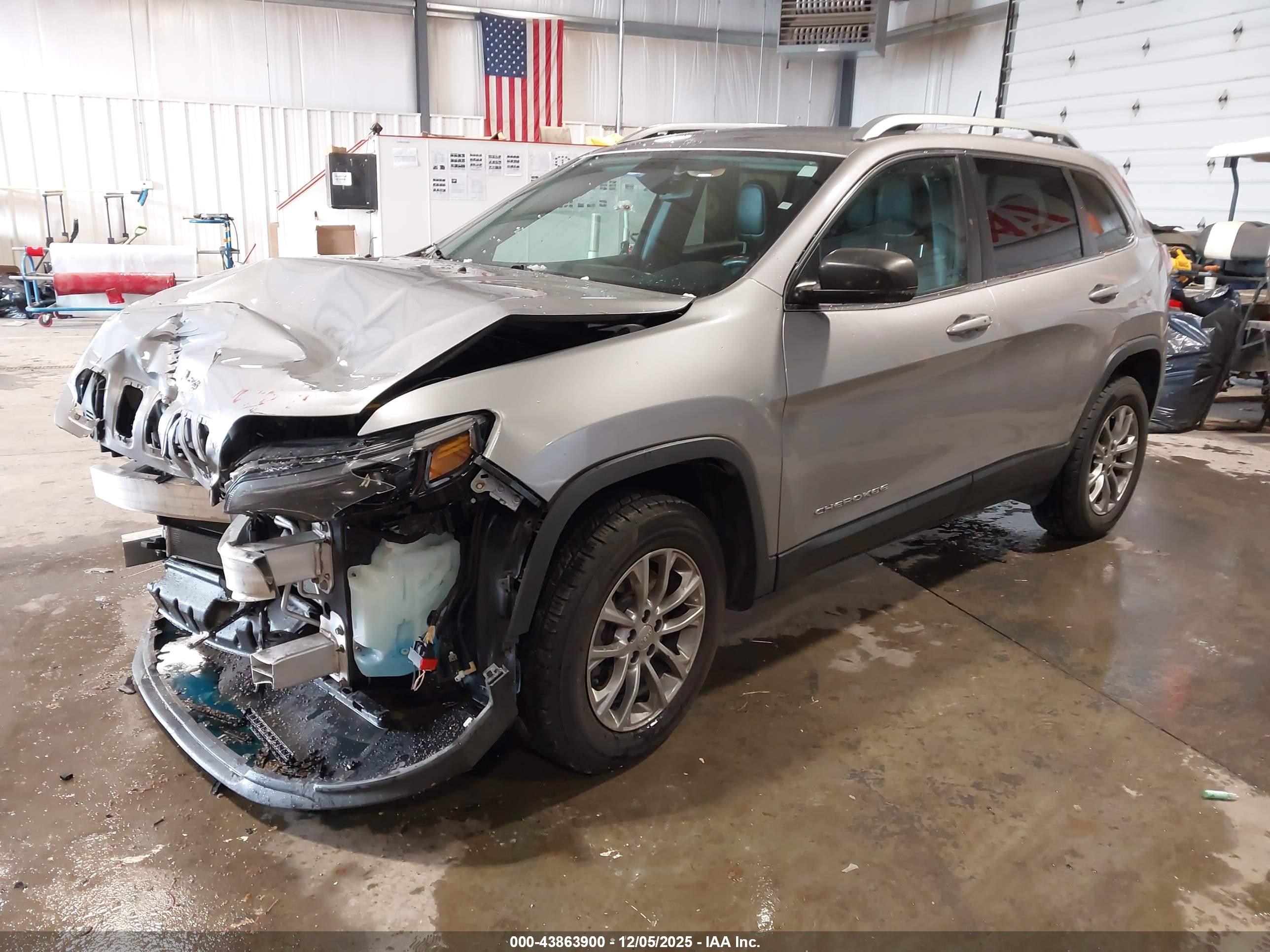 JEEP CHEROKEE image 2