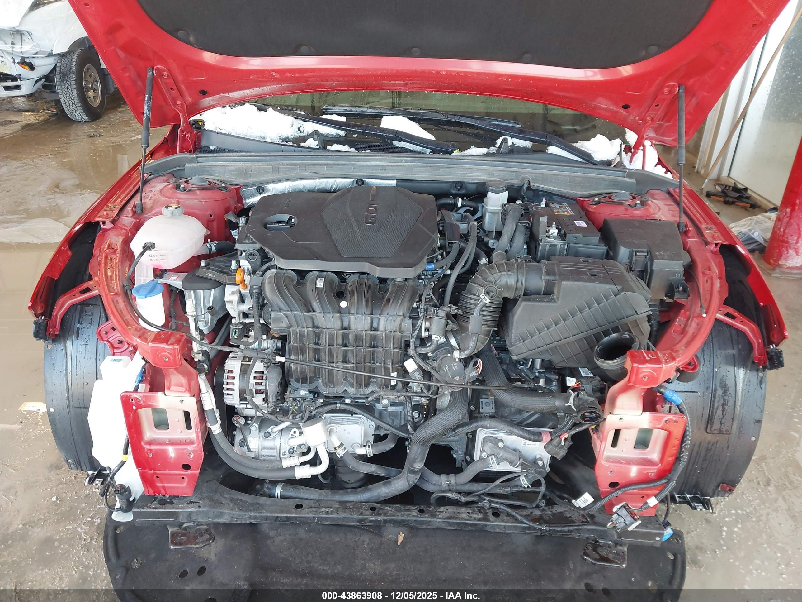 KIA K5 image 10