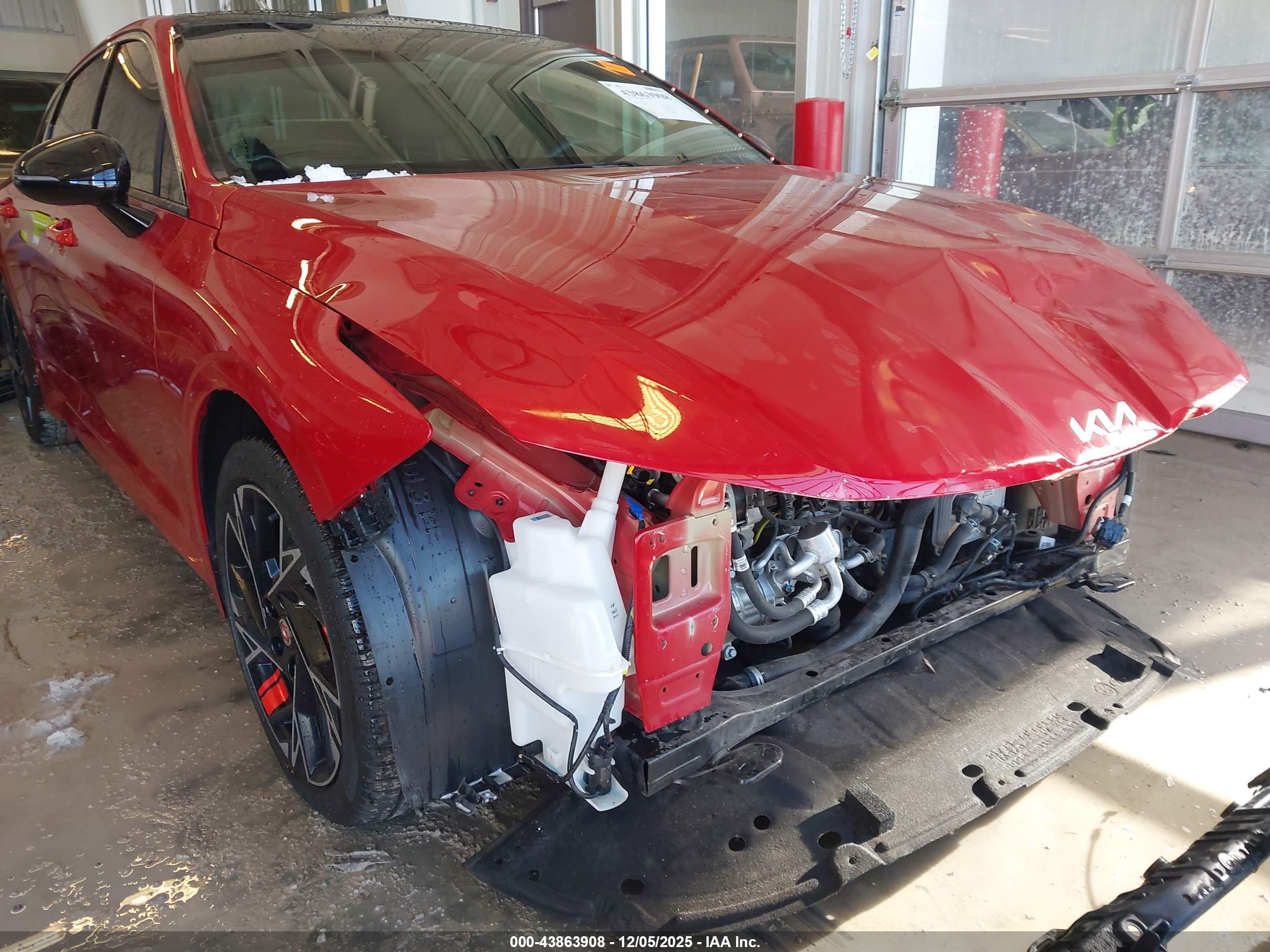 KIA K5 image 6