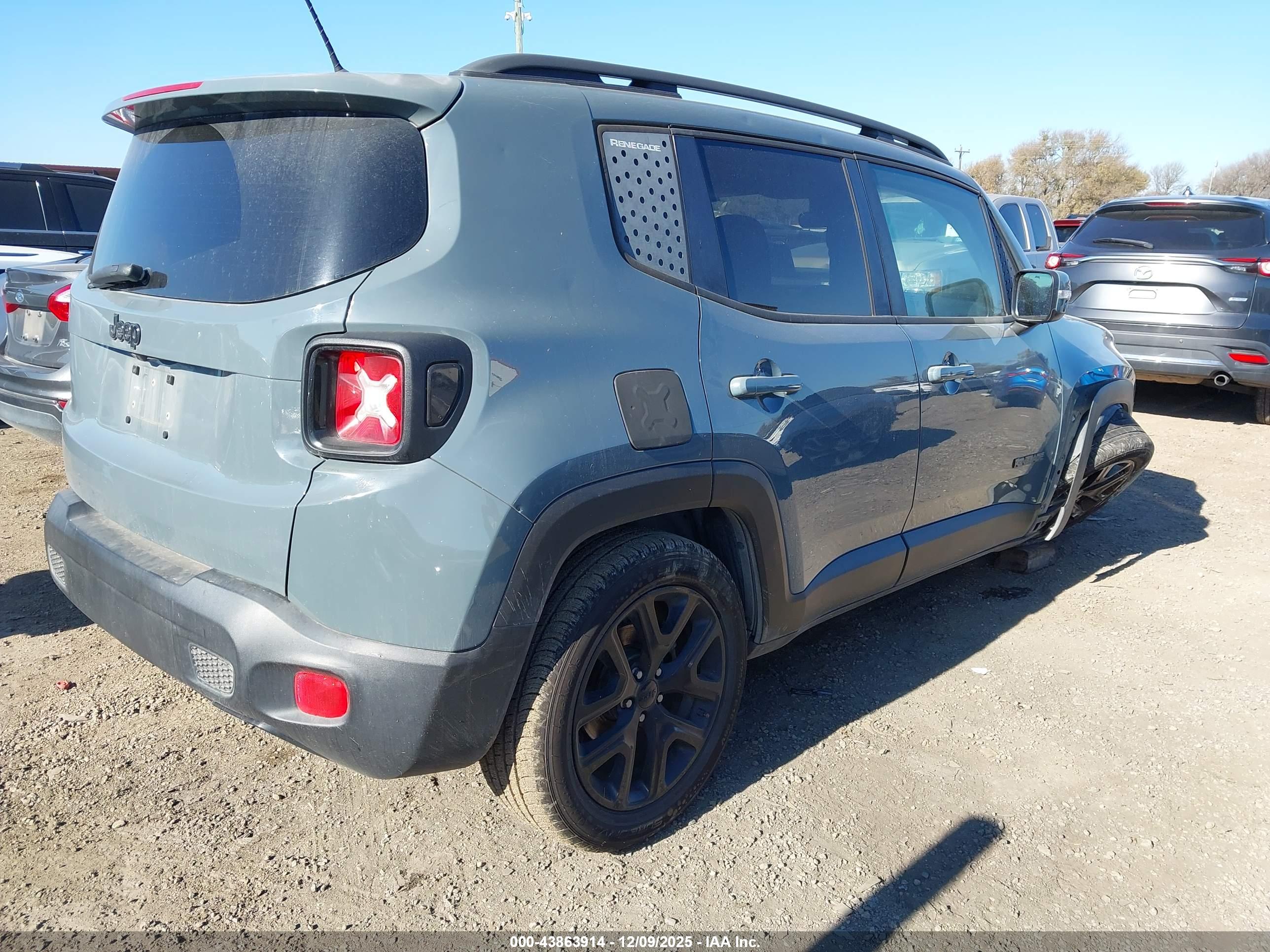JEEP RENEGADE image 4
