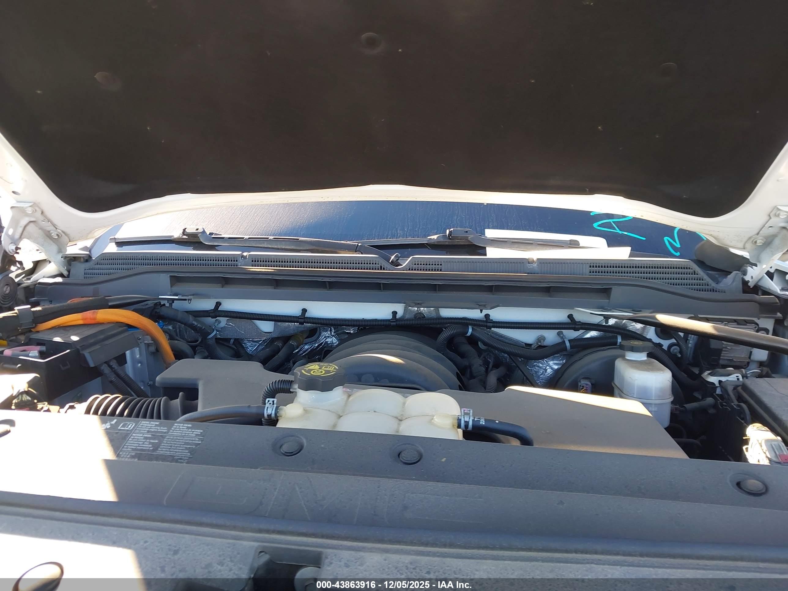 GMC SIERRA image 10