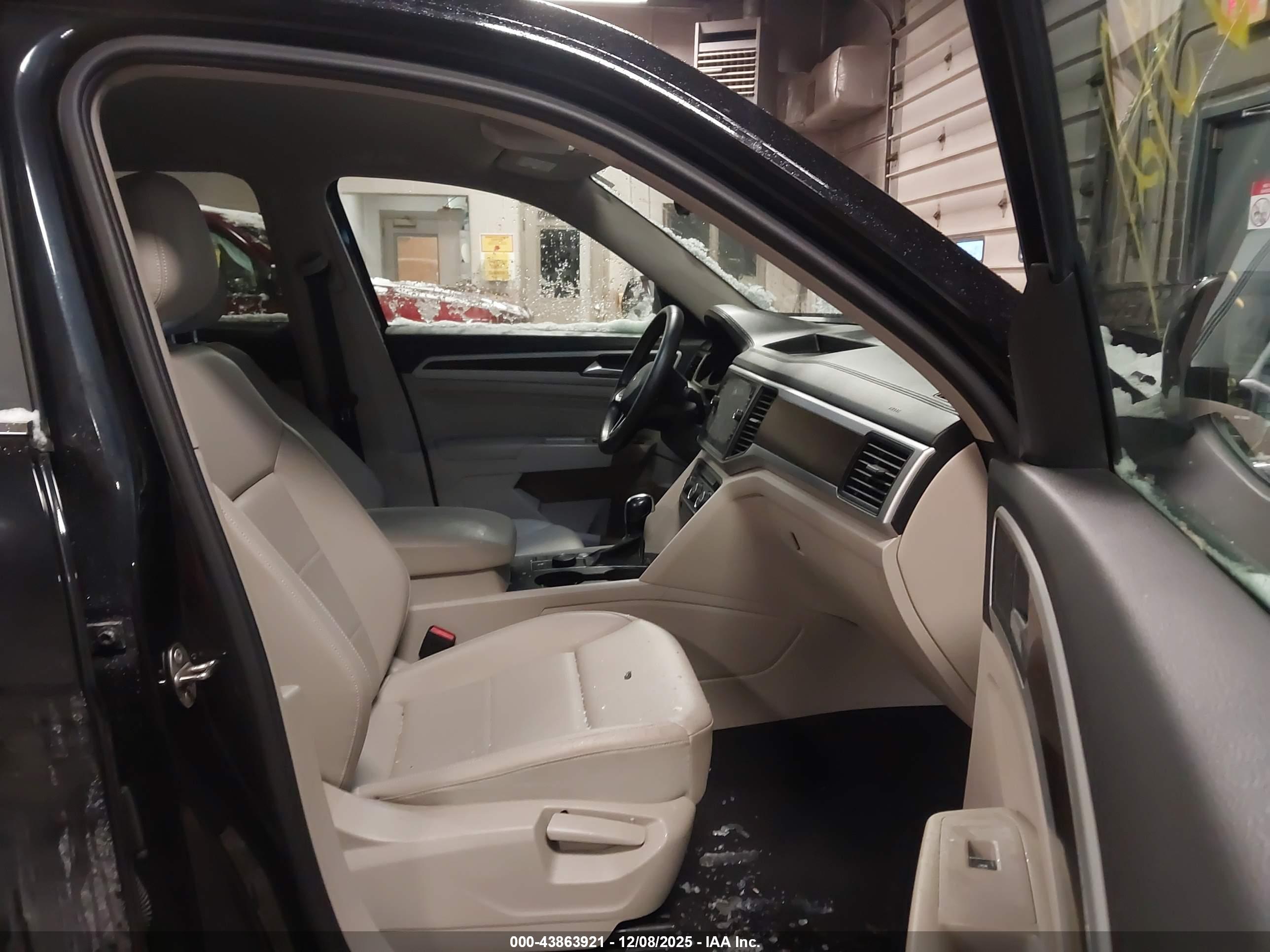 VOLKSWAGEN ATLAS image 5