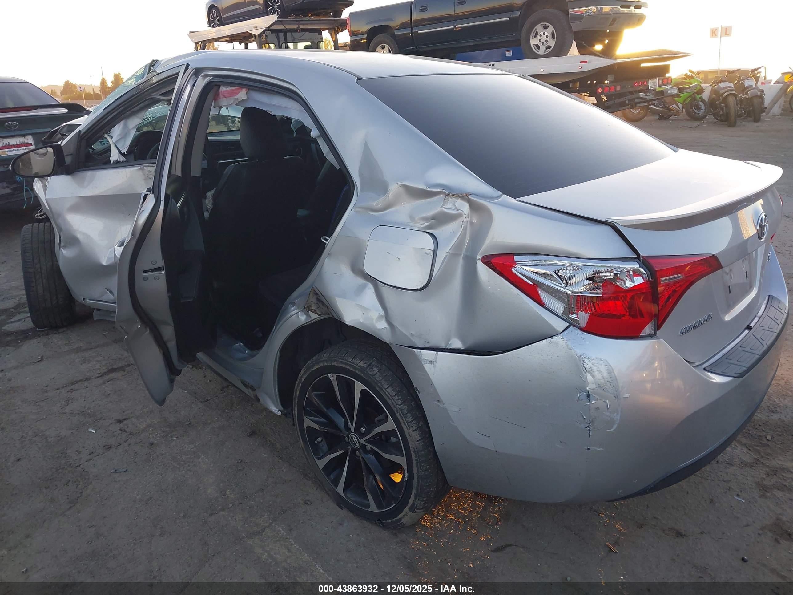 TOYOTA COROLLA image 3