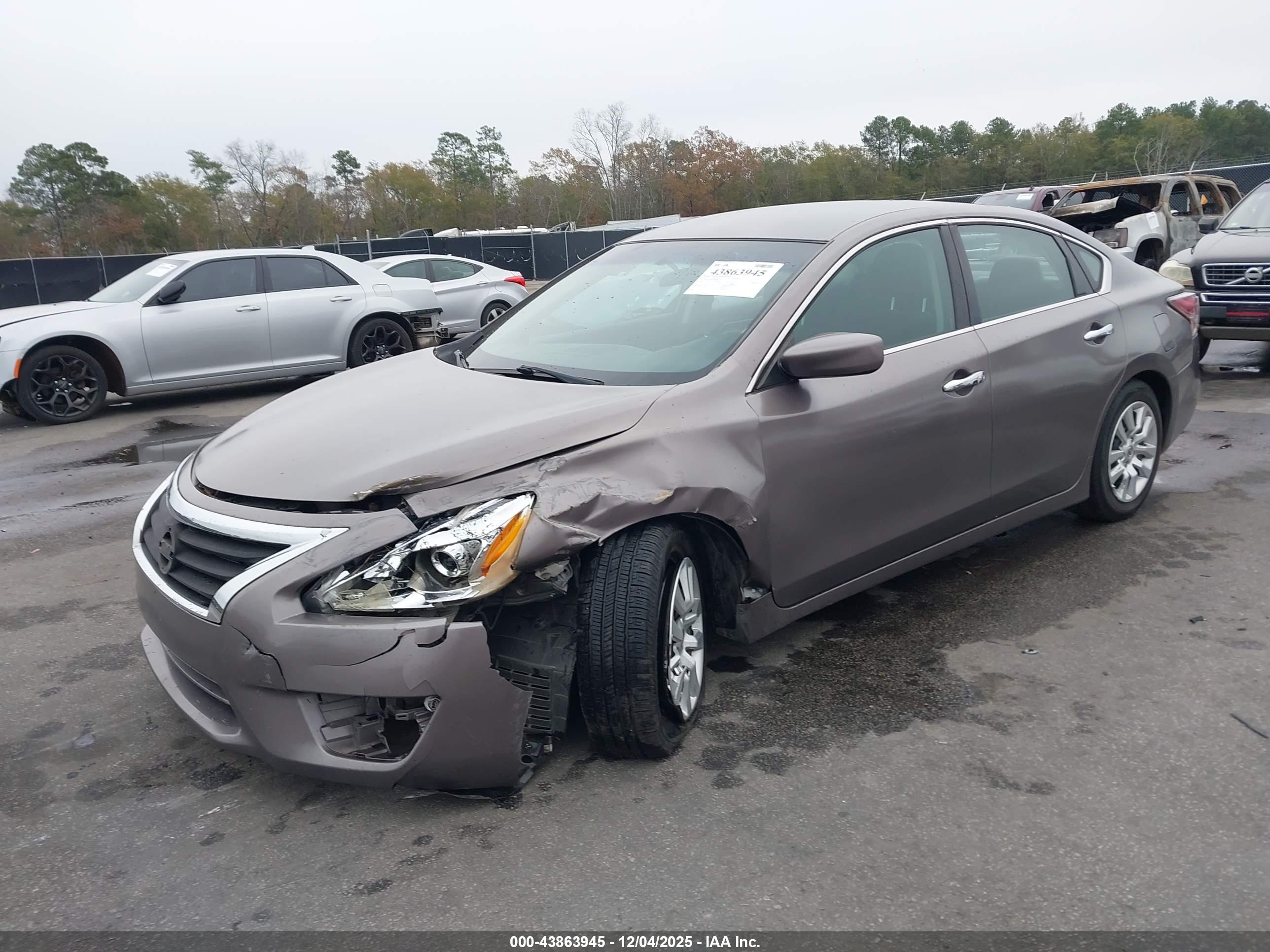 NISSAN ALTIMA image 2
