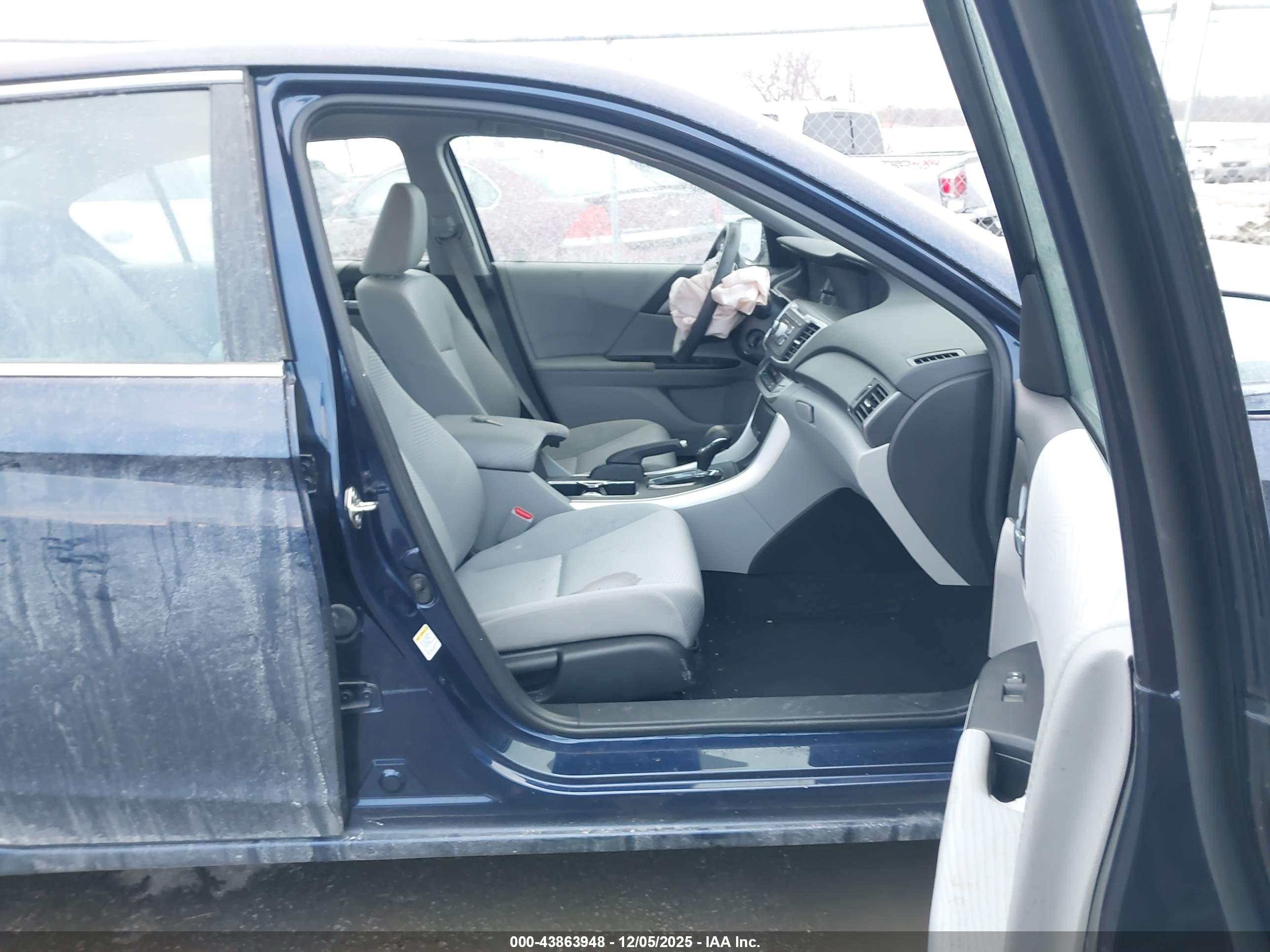 HONDA ACCORD image 5