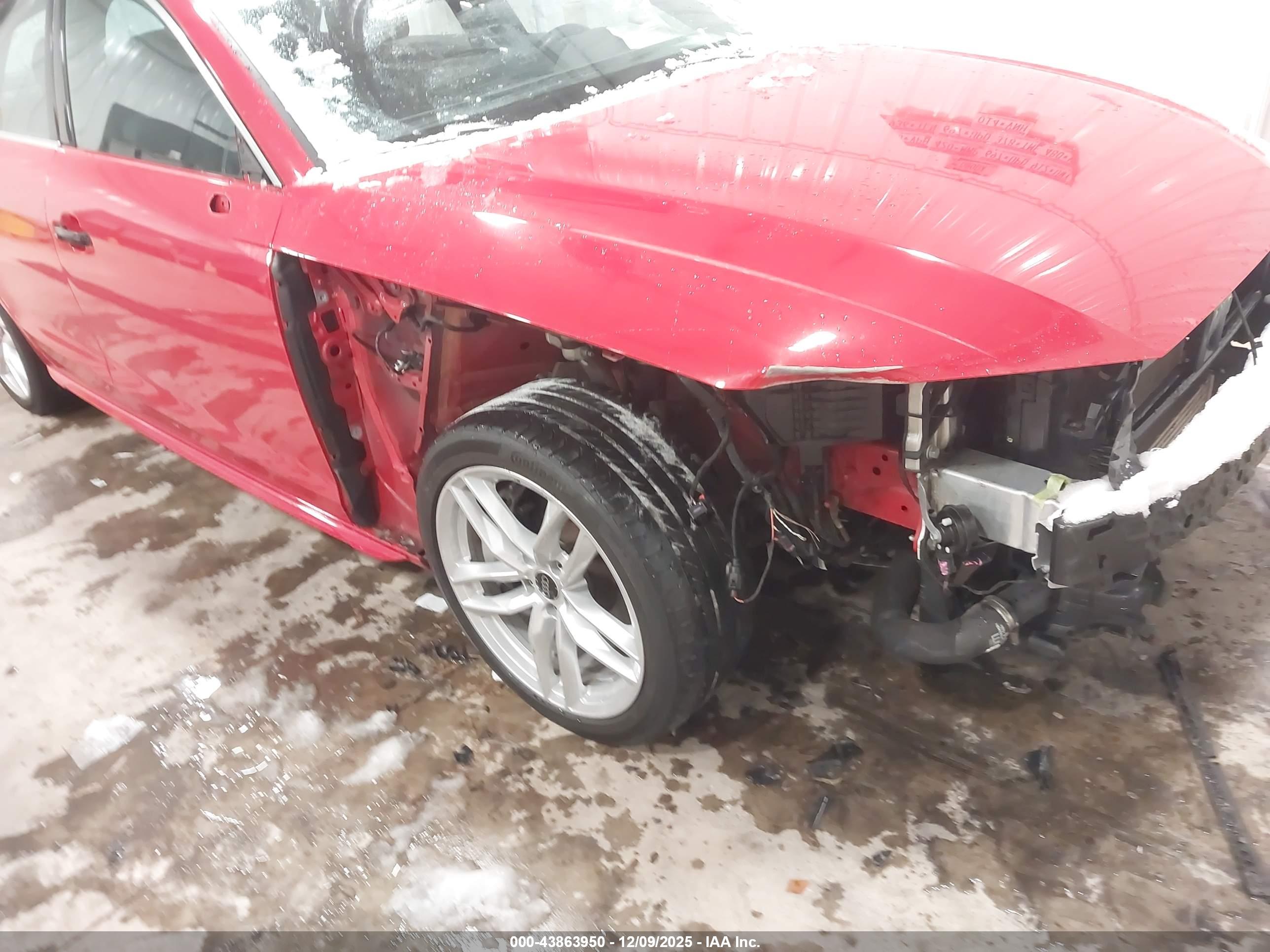 AUDI A4 image 6