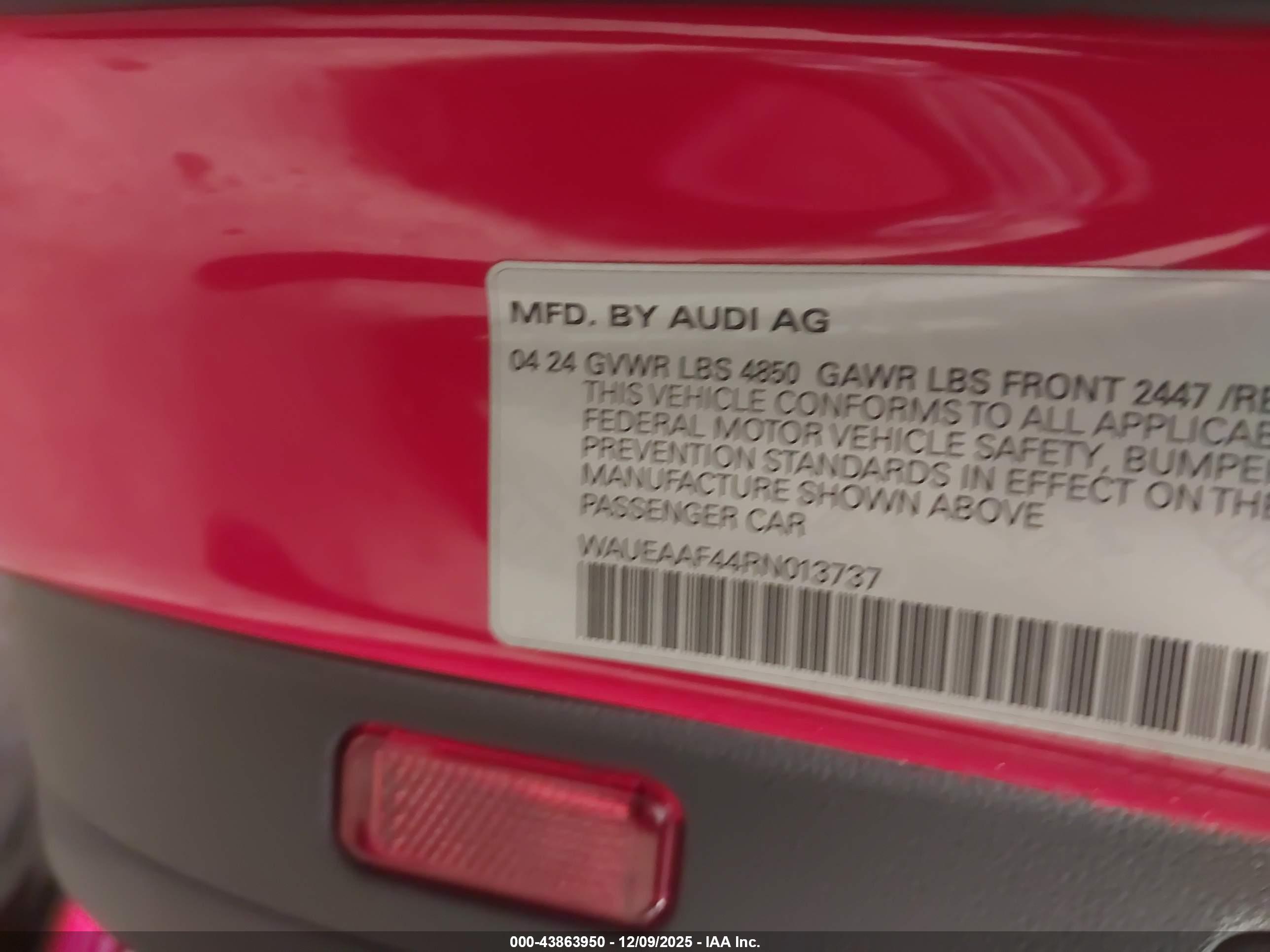 AUDI A4 image 9