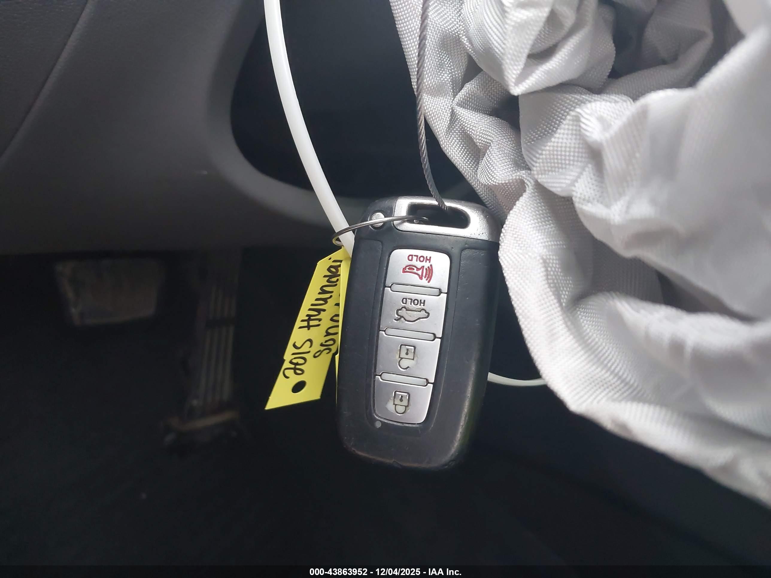 HYUNDAI SONATA image 11