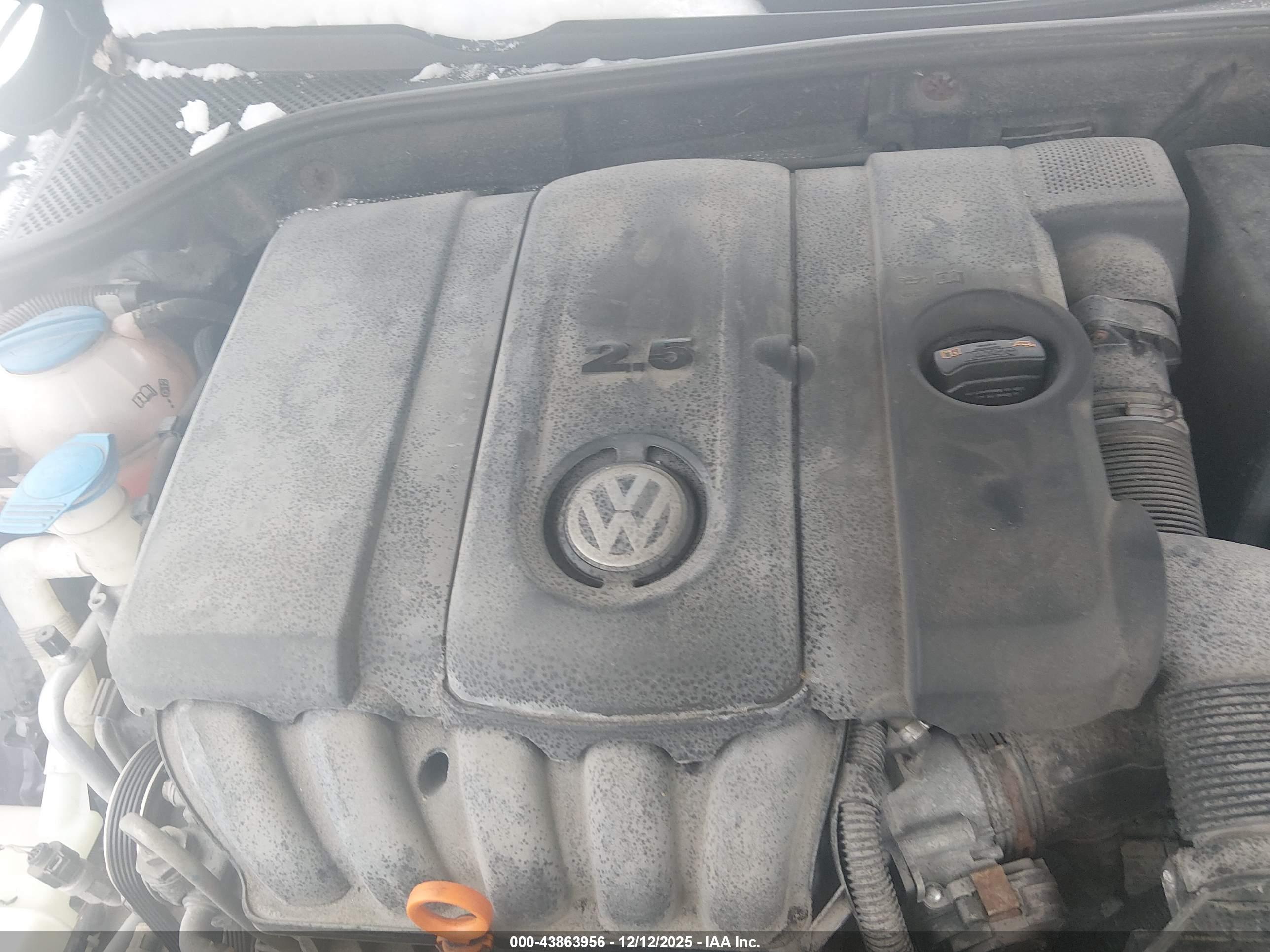 VOLKSWAGEN PASSAT image 10