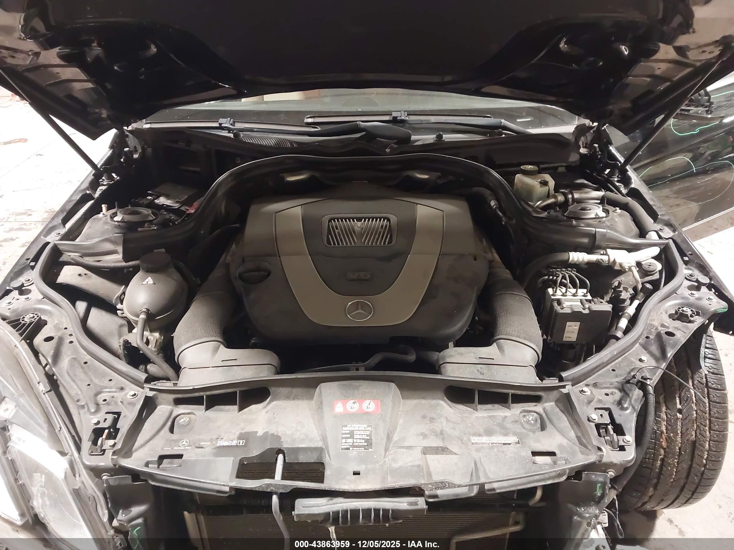 MERCEDES-BENZ E image 10