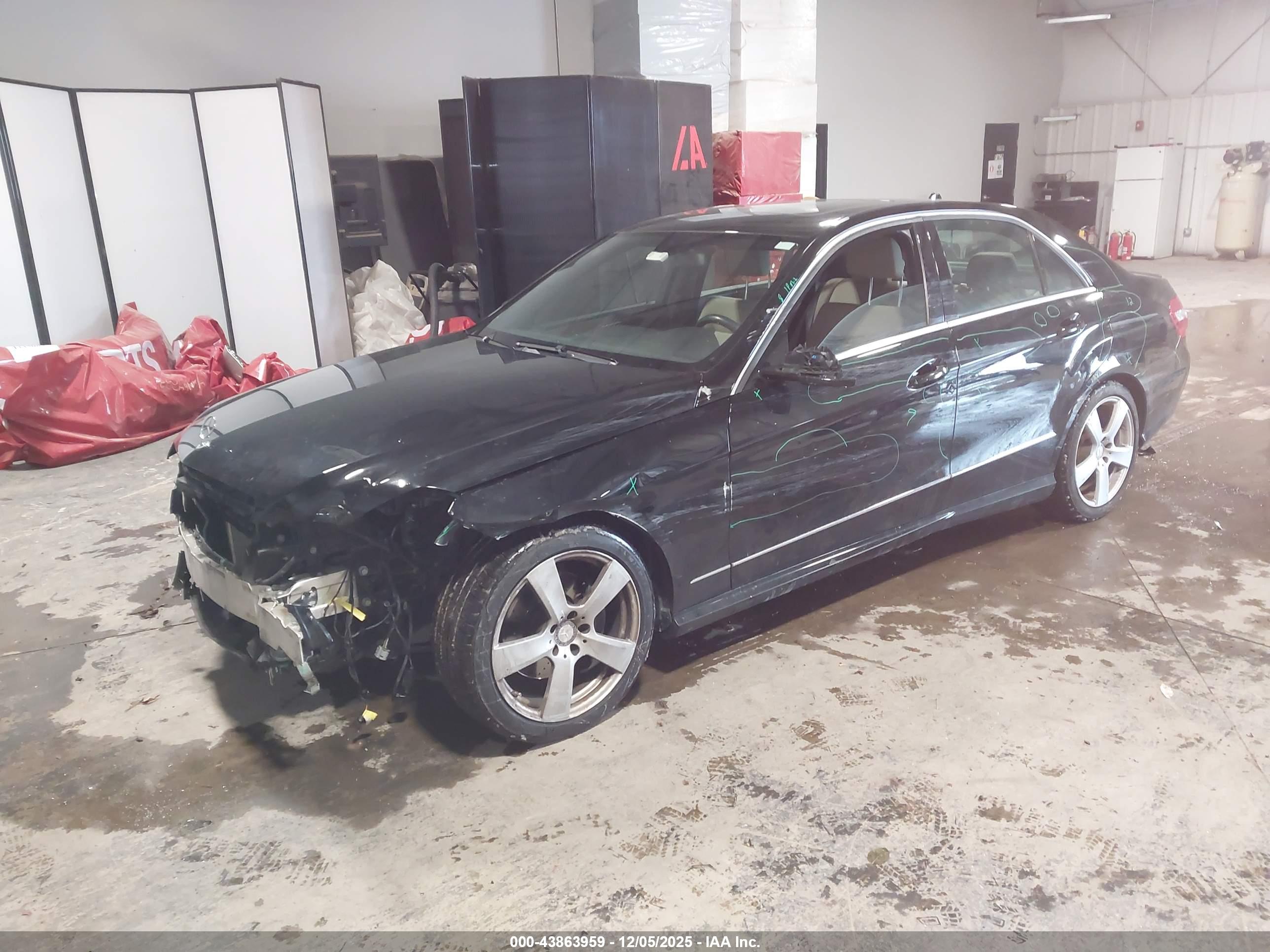 MERCEDES-BENZ E image 2