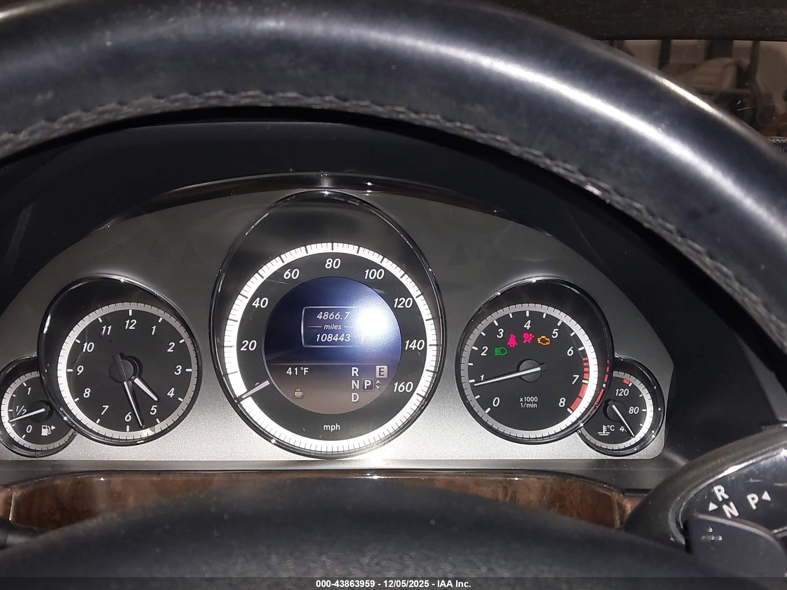 MERCEDES-BENZ E image 7