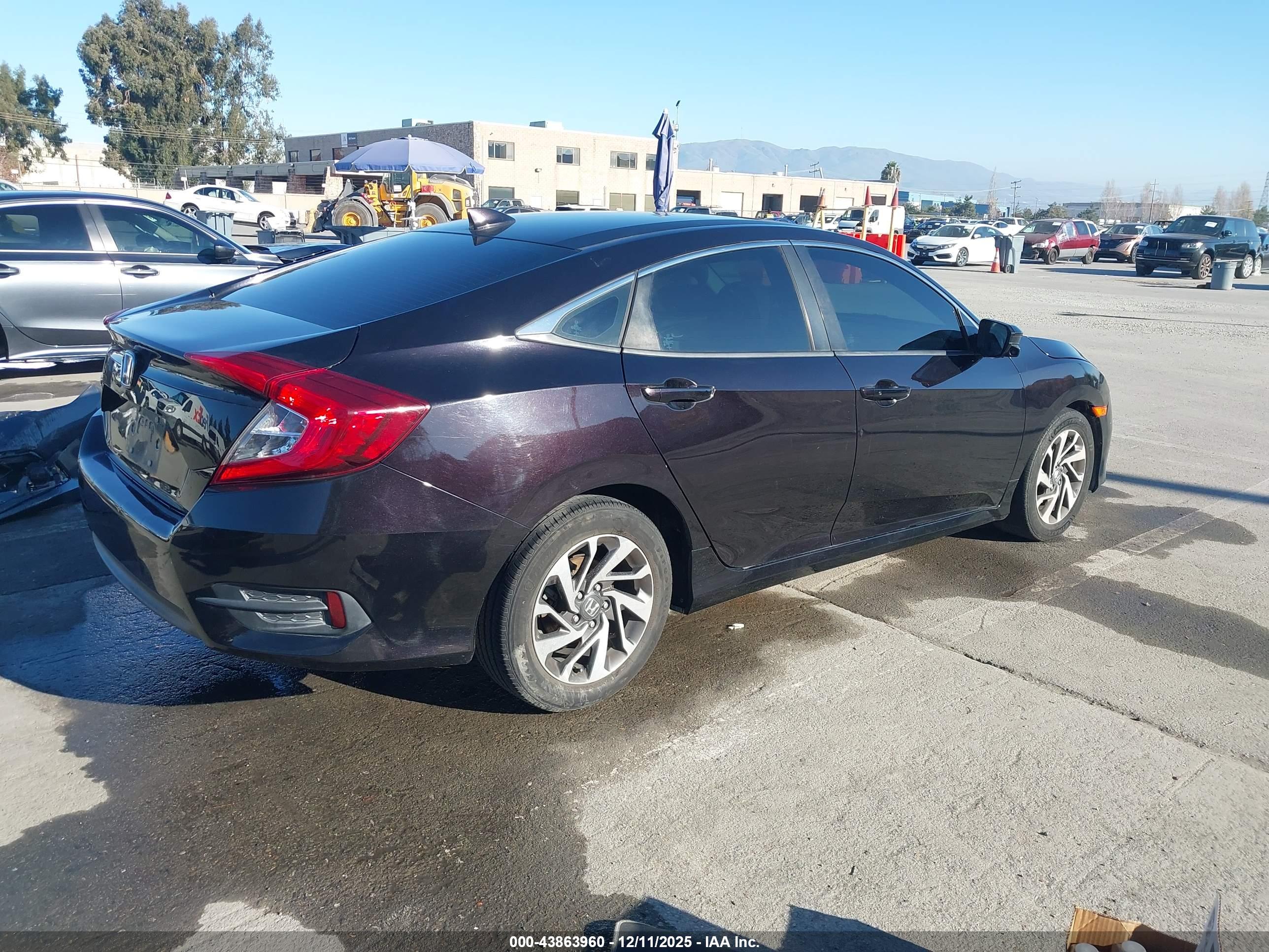 HONDA CIVIC image 4