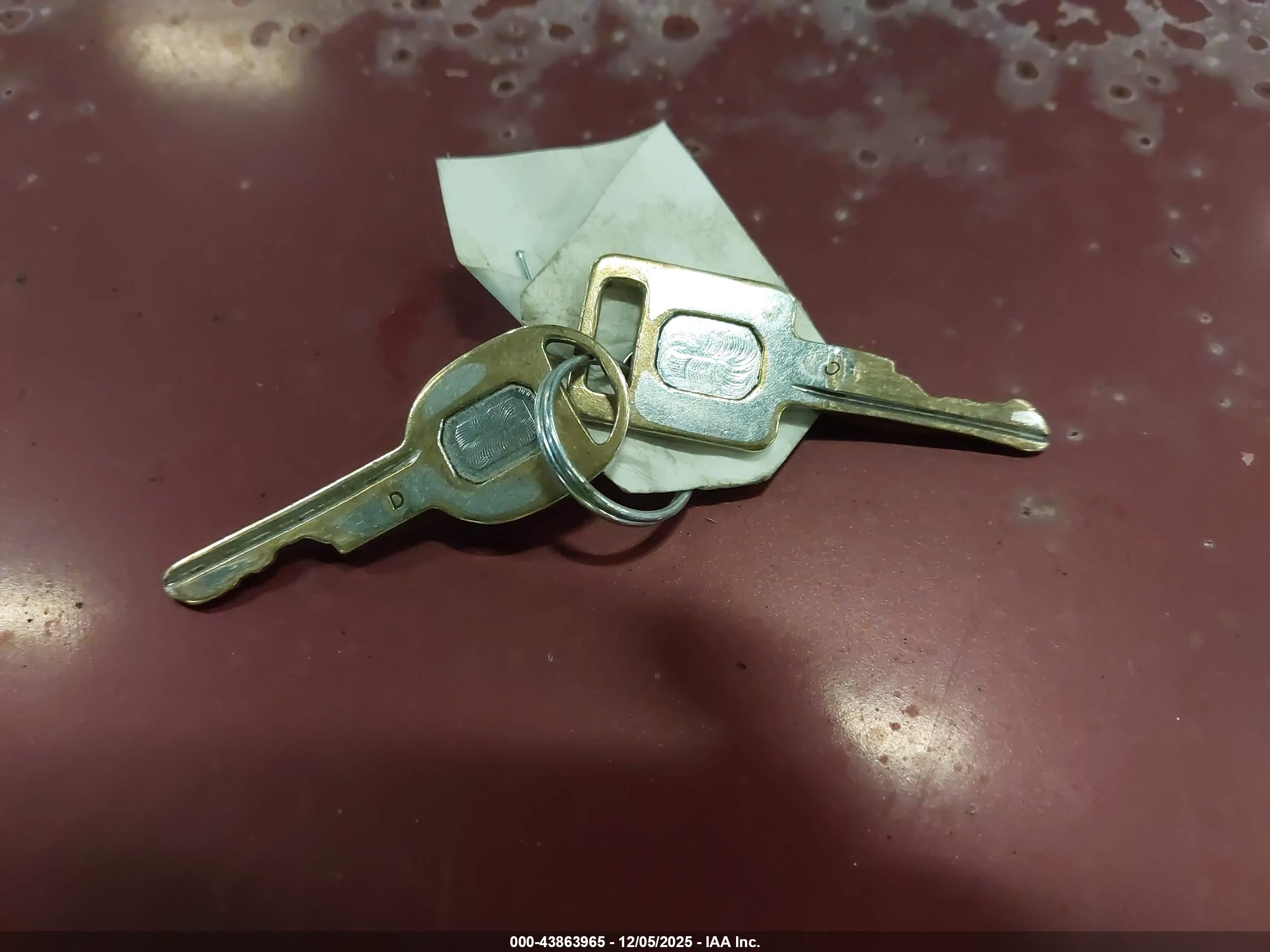 OLDSMOBILE CUTLASS image 11