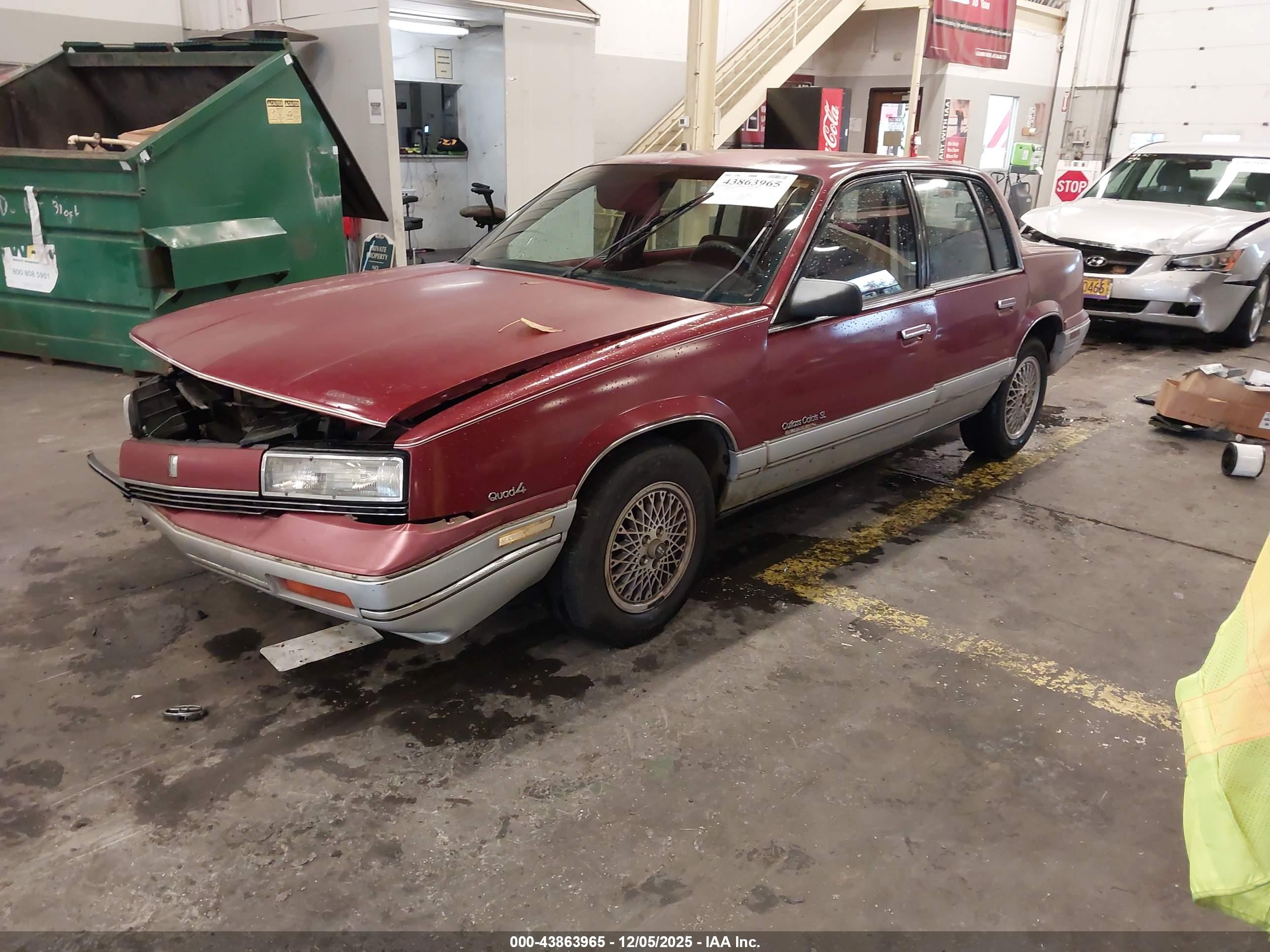 OLDSMOBILE CUTLASS image 2