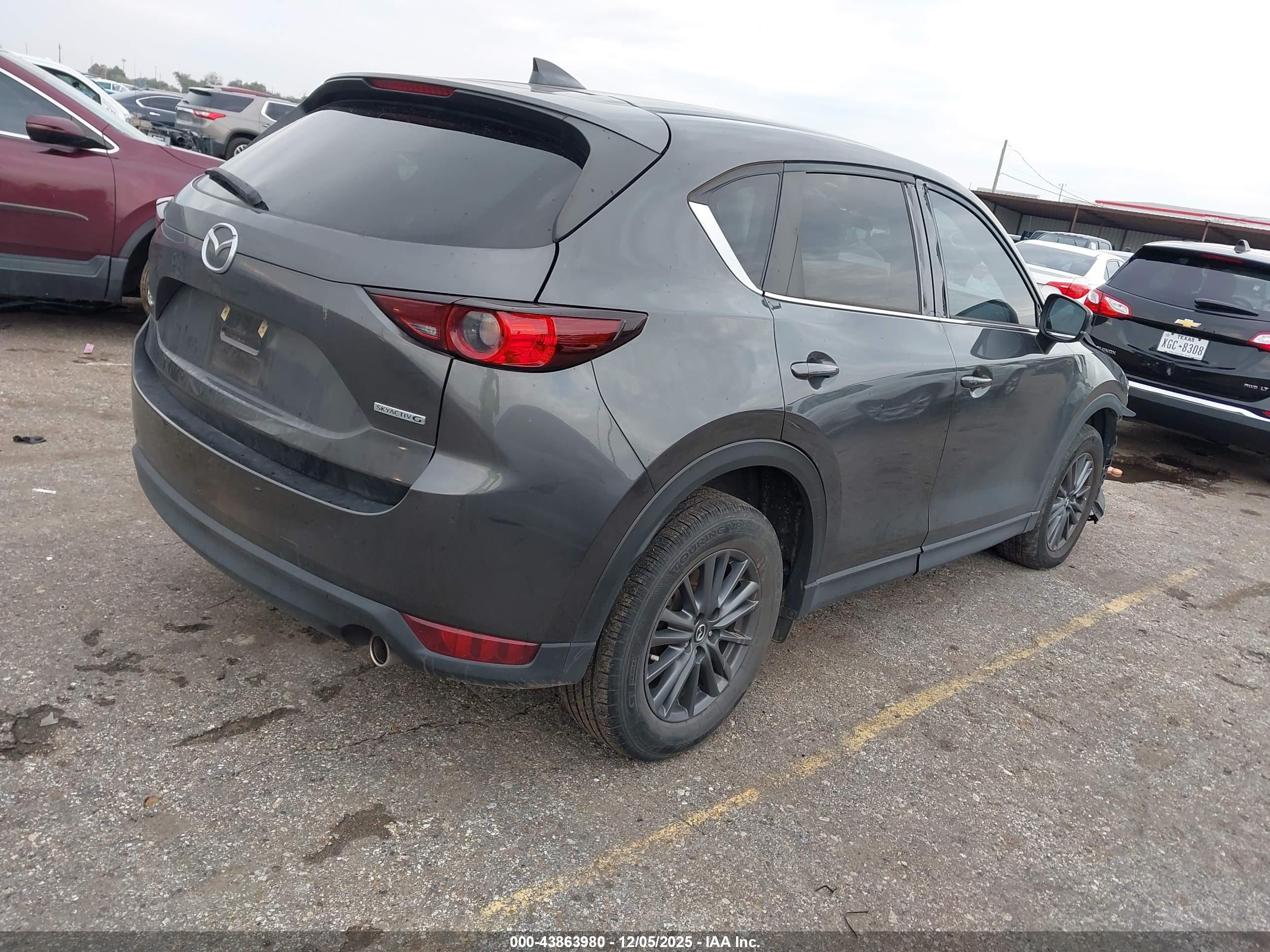 MAZDA CX-5 image 4