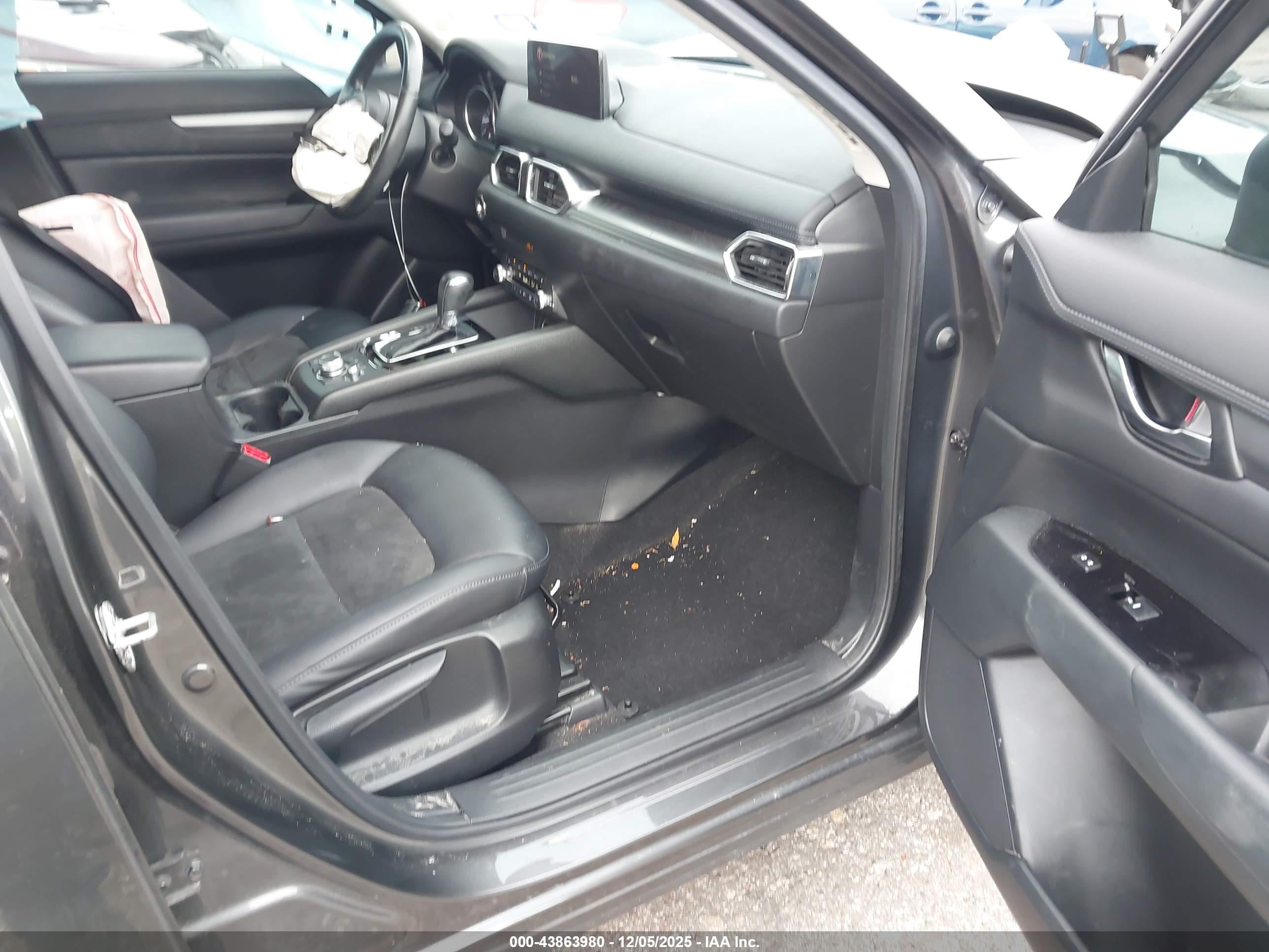 MAZDA CX-5 image 5