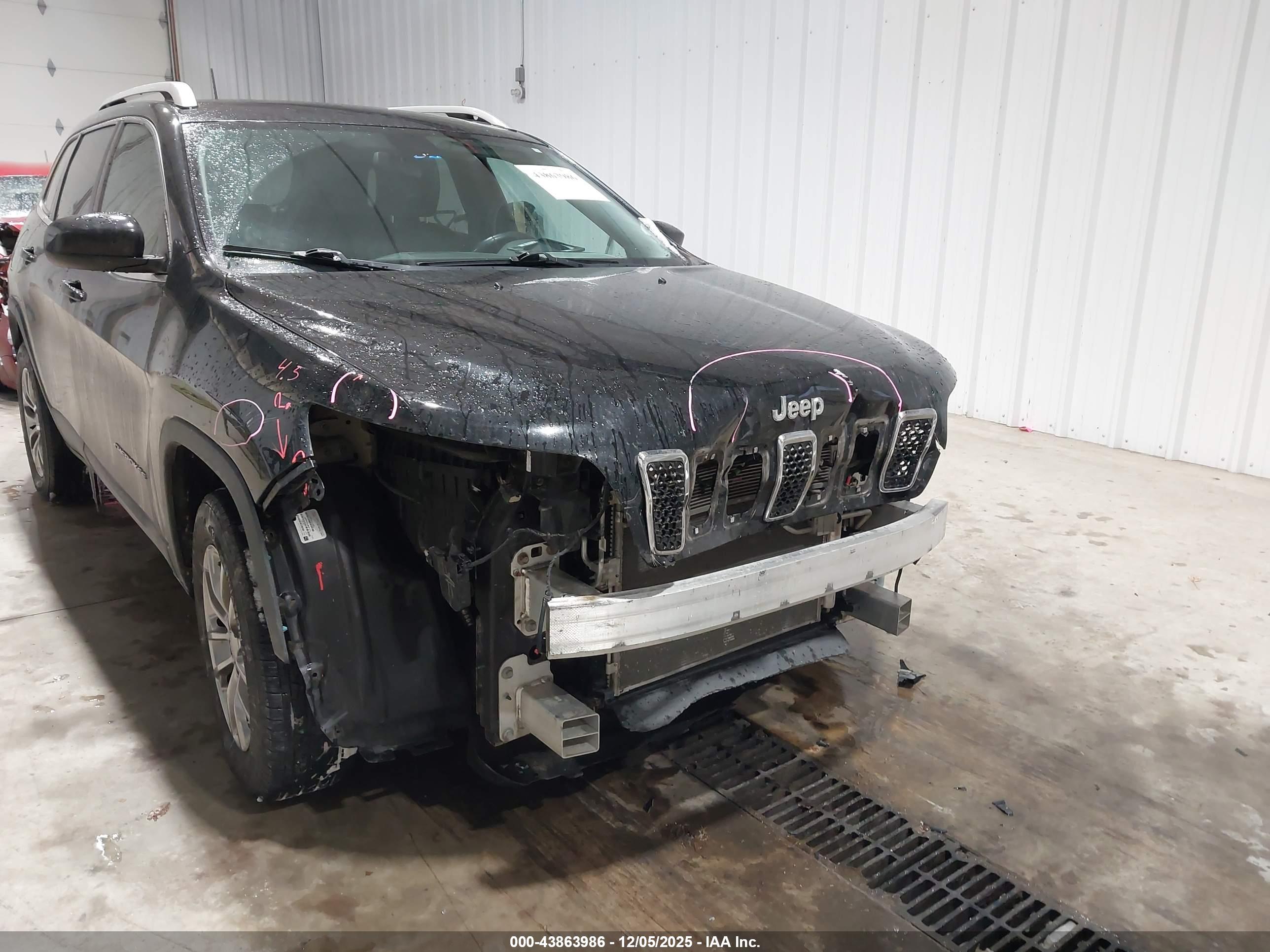JEEP CHEROKEE image 6