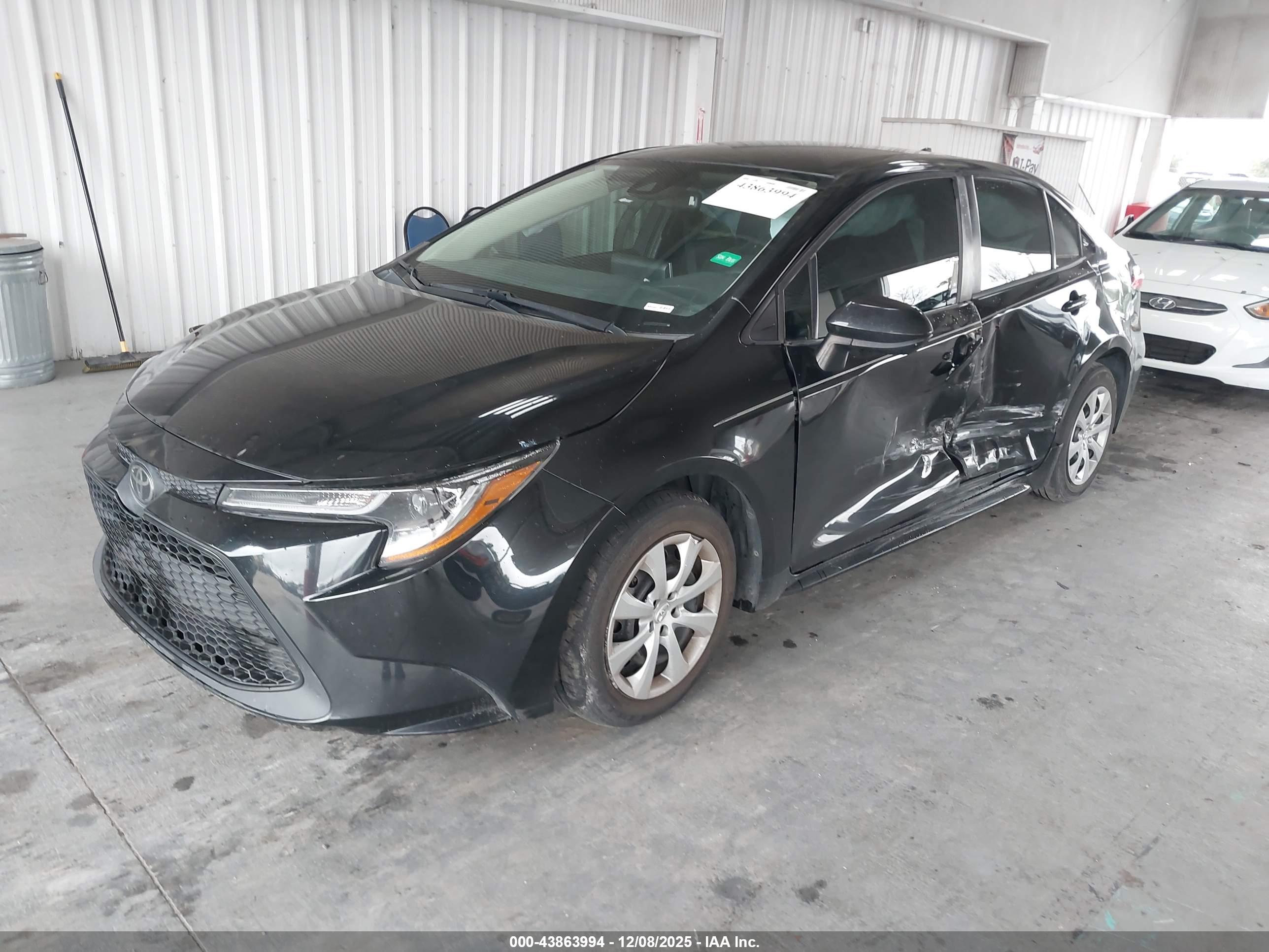TOYOTA COROLLA image 2