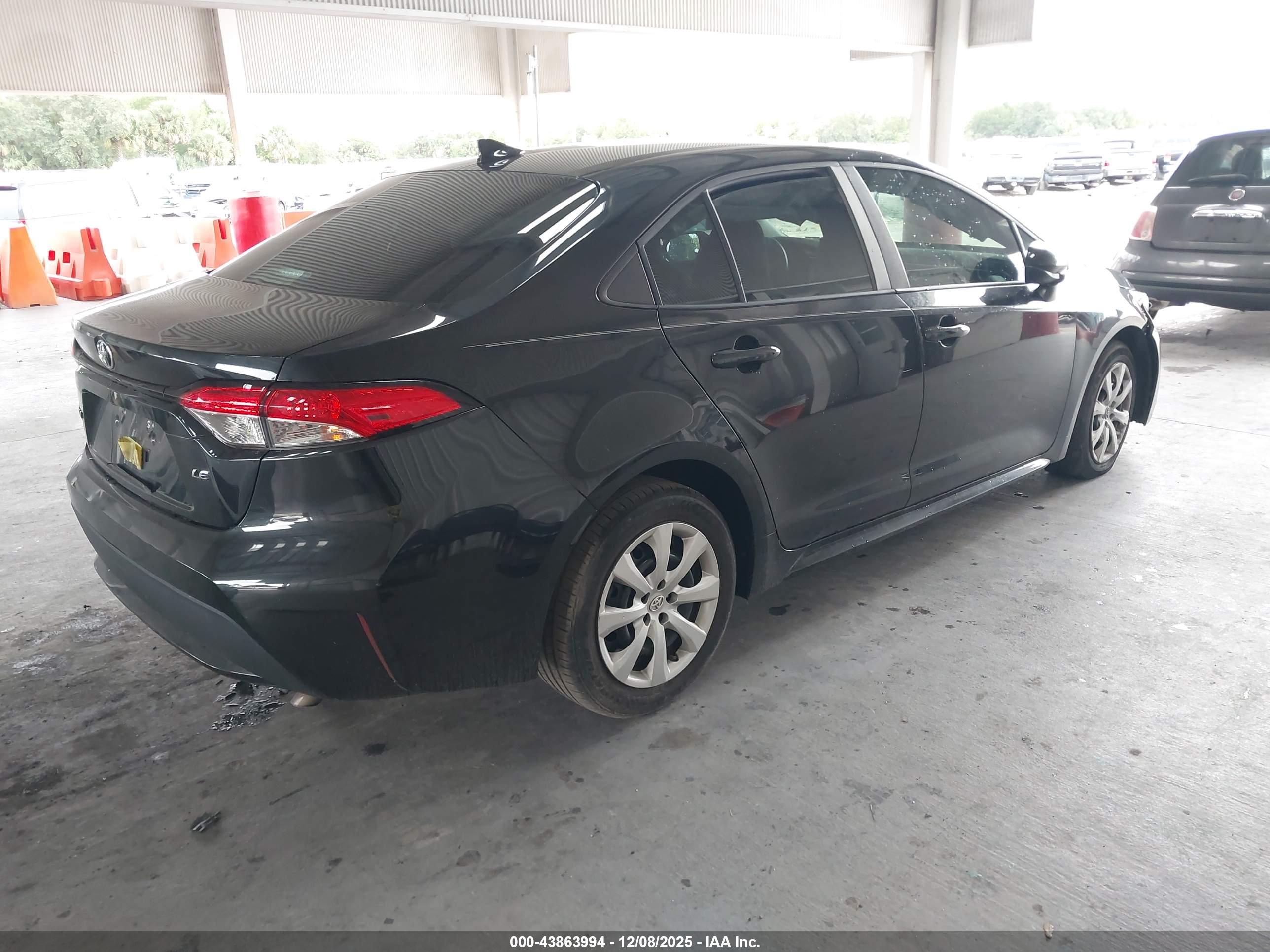TOYOTA COROLLA image 4