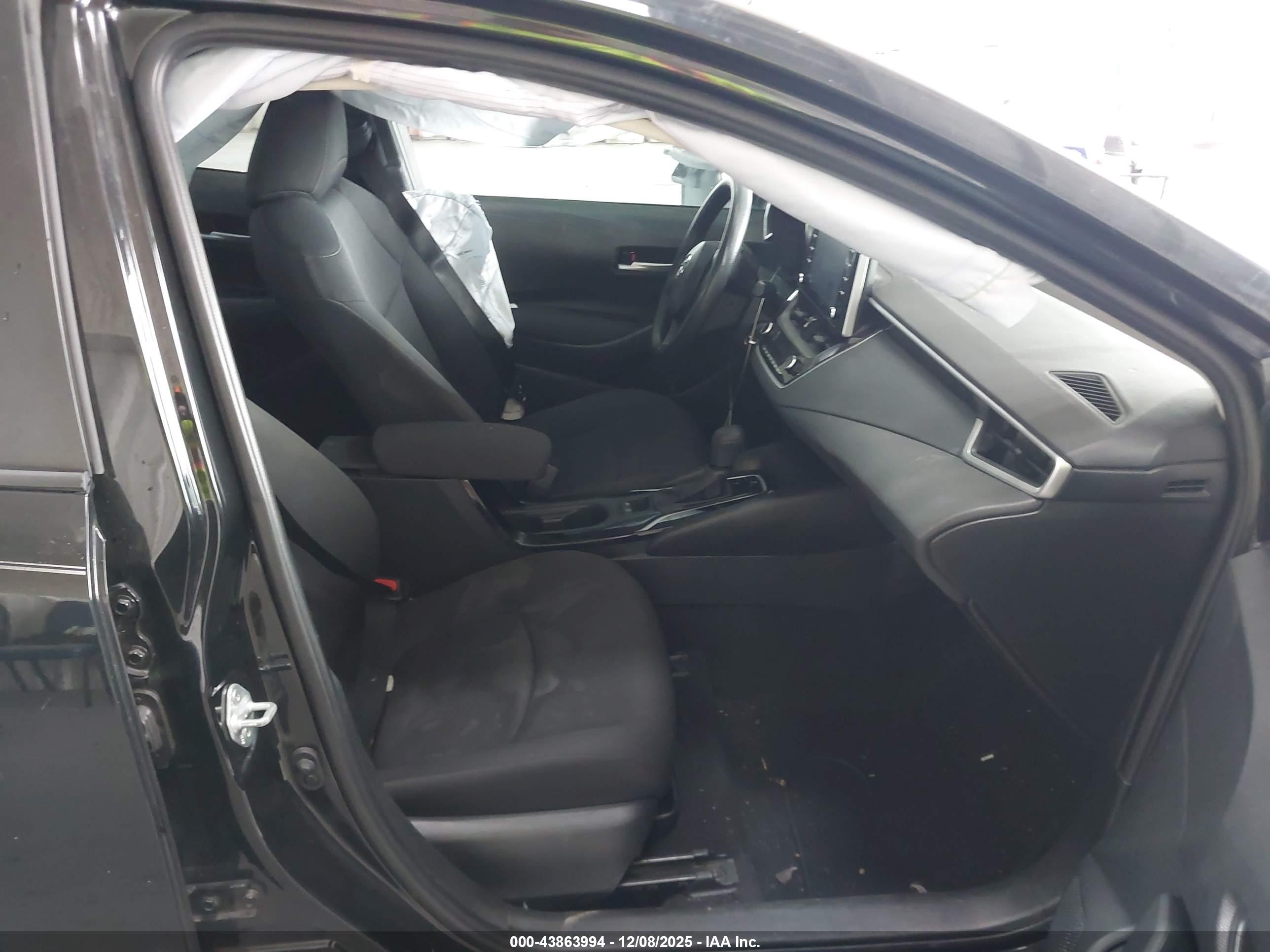TOYOTA COROLLA image 5