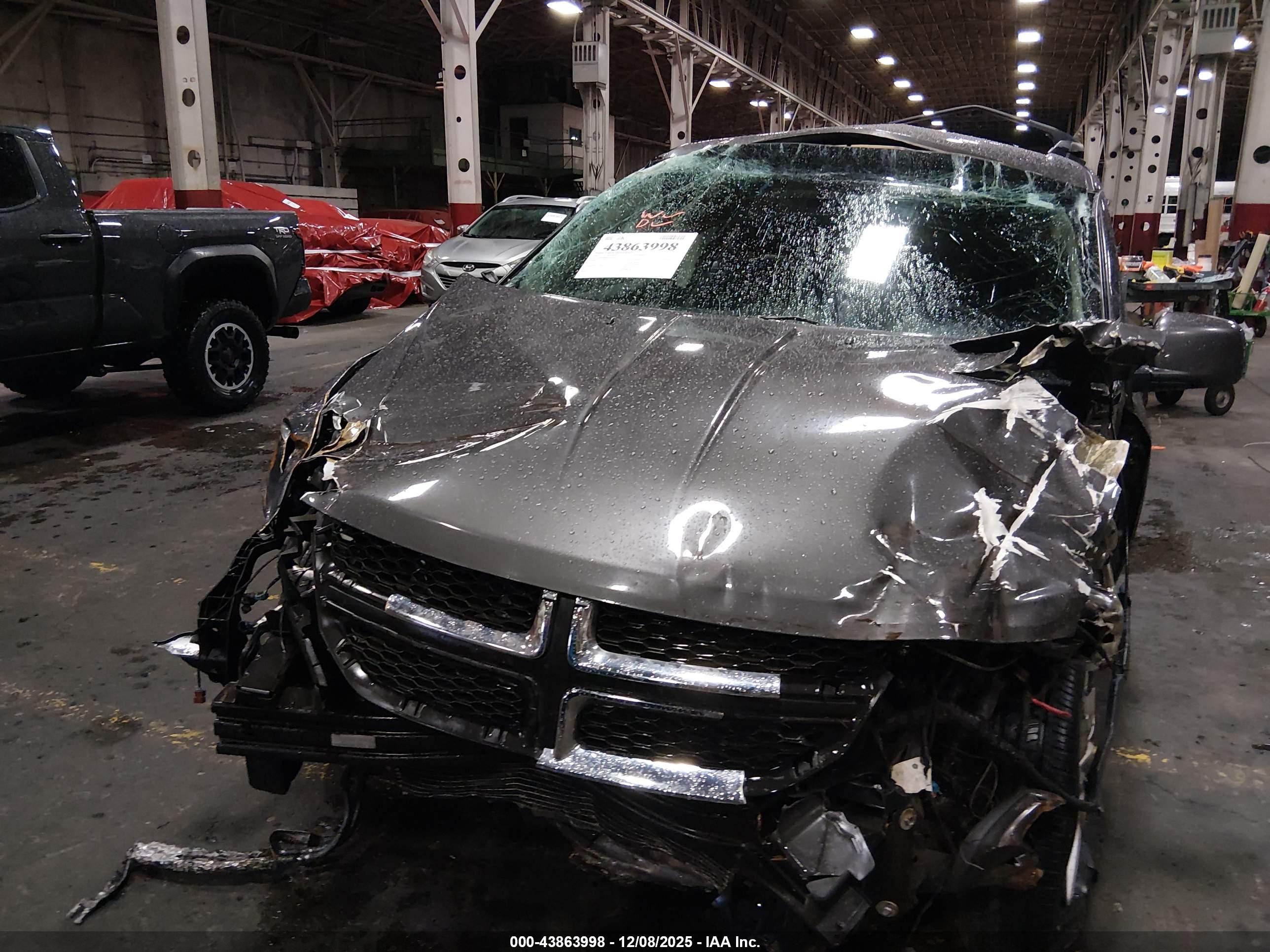 DODGE JOURNEY image 6