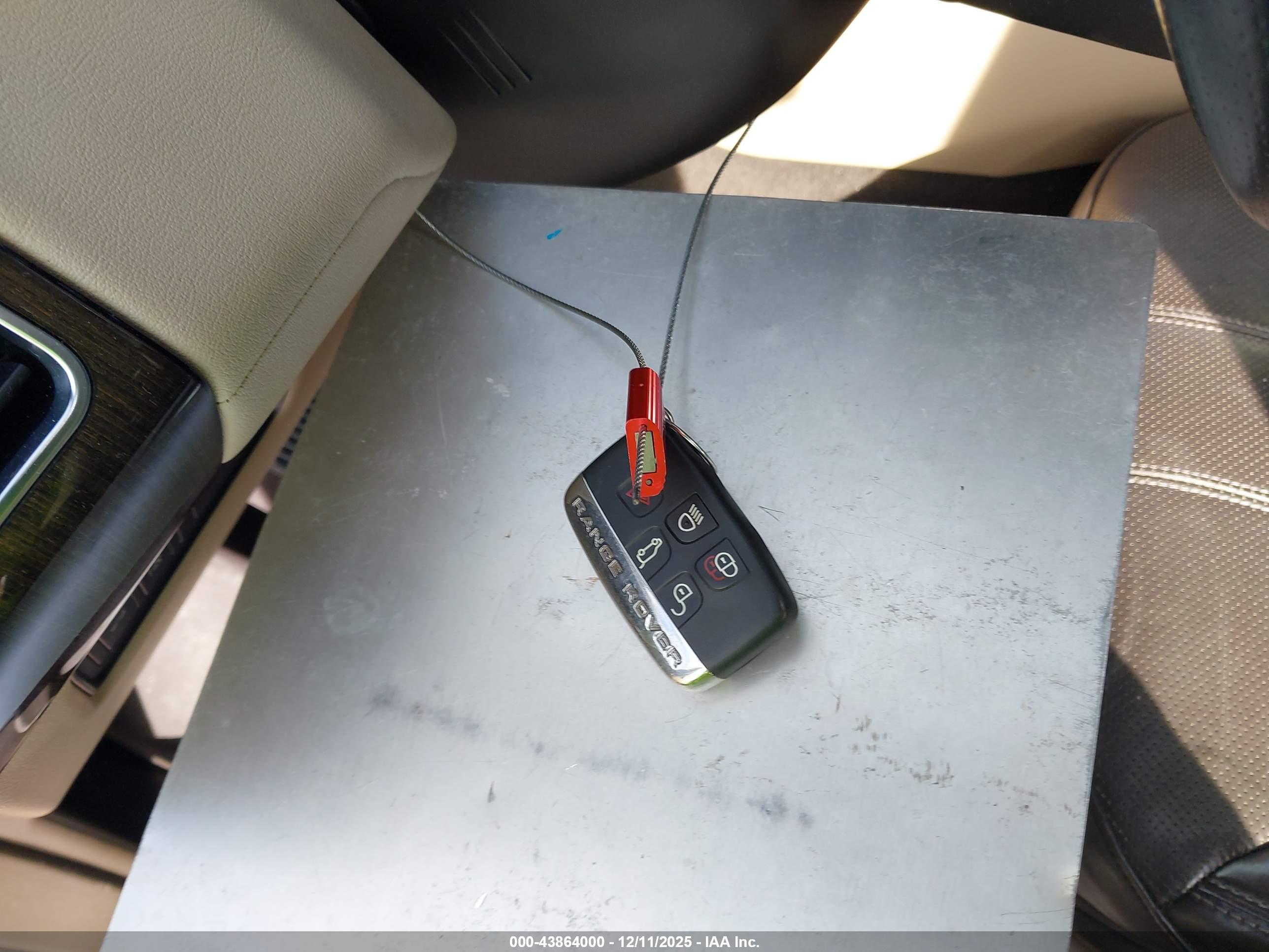 LAND ROVER image 11