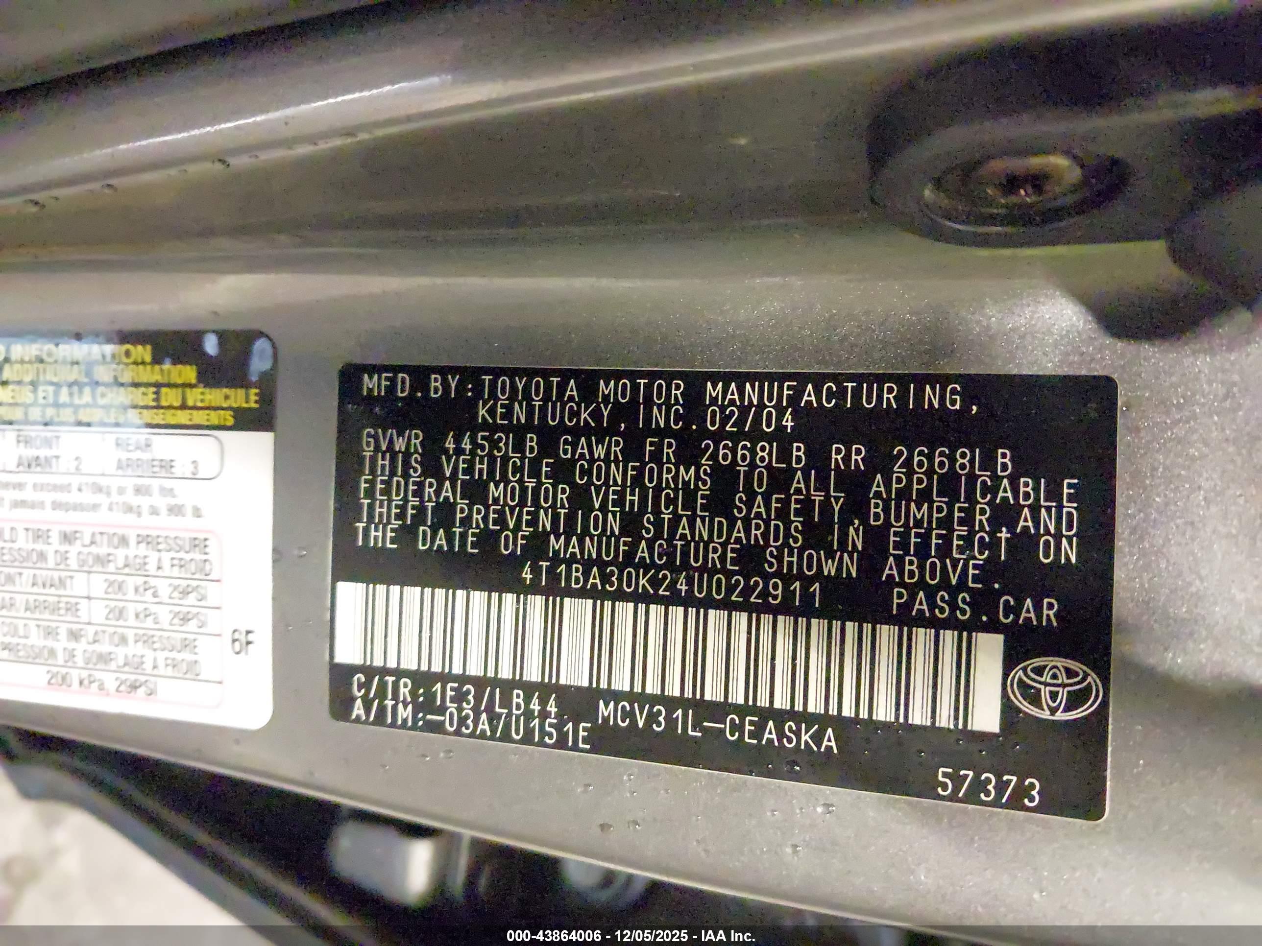 TOYOTA CAMRY image 9