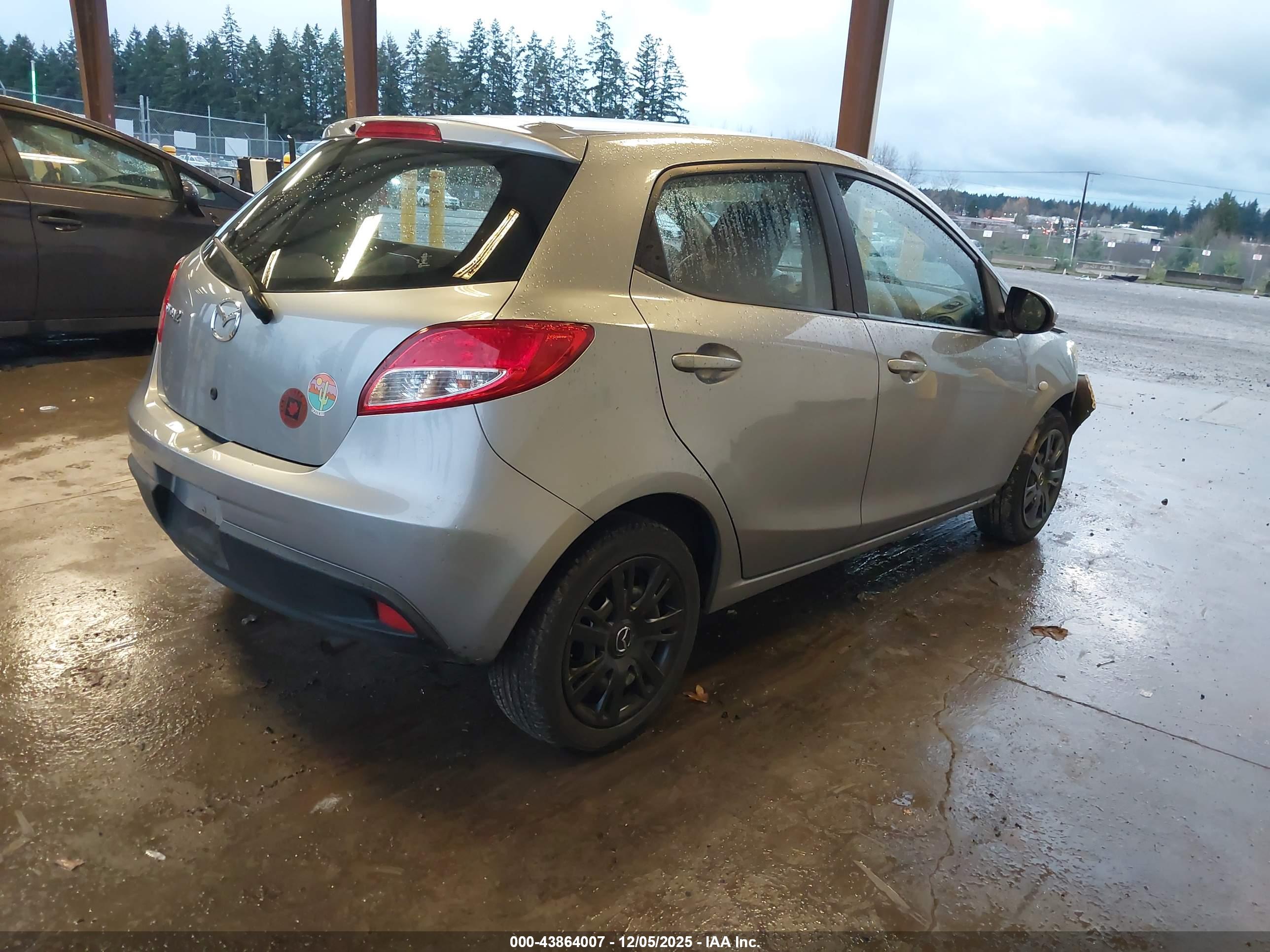MAZDA MAZDA2 image 4