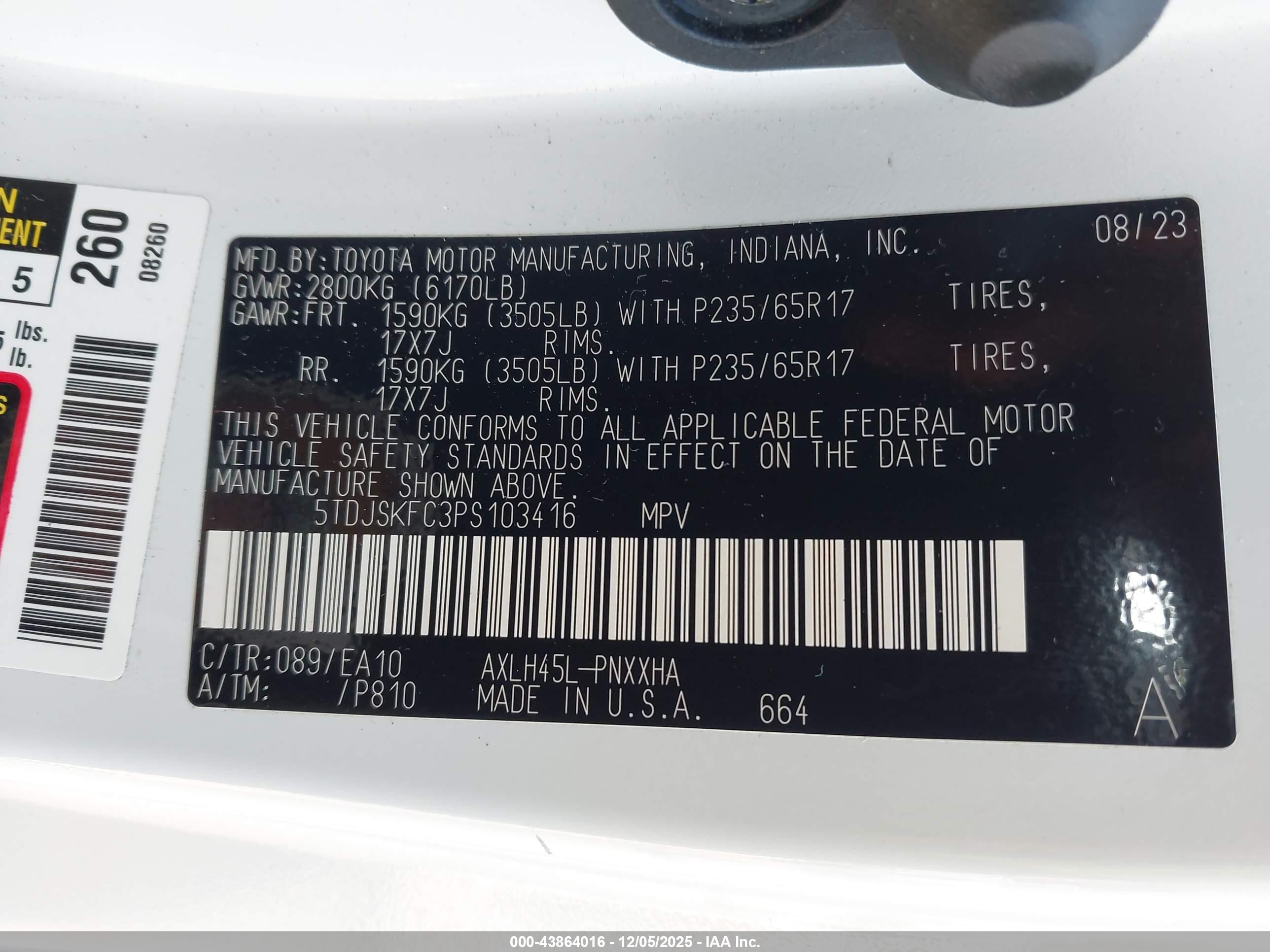 TOYOTA SIENNA image 9