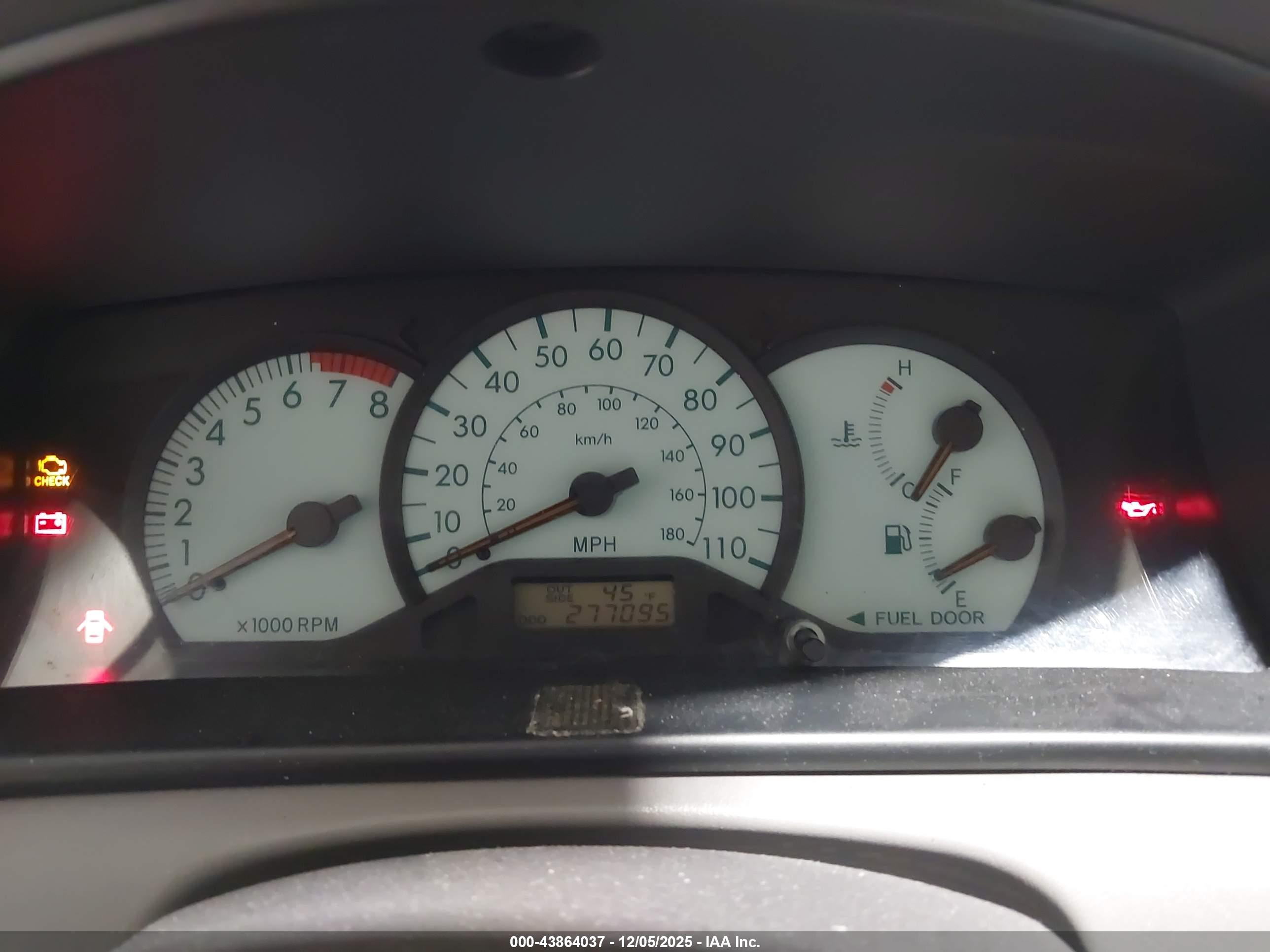 TOYOTA COROLLA image 7
