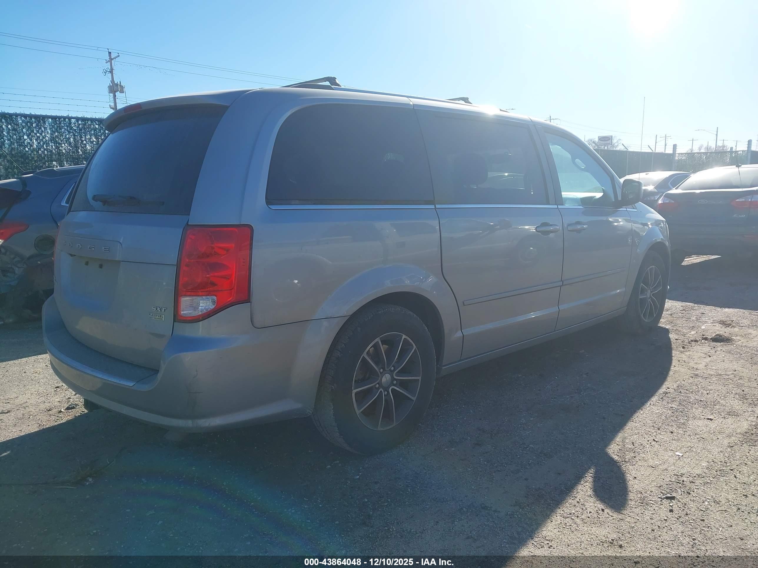 DODGE GRAND image 4