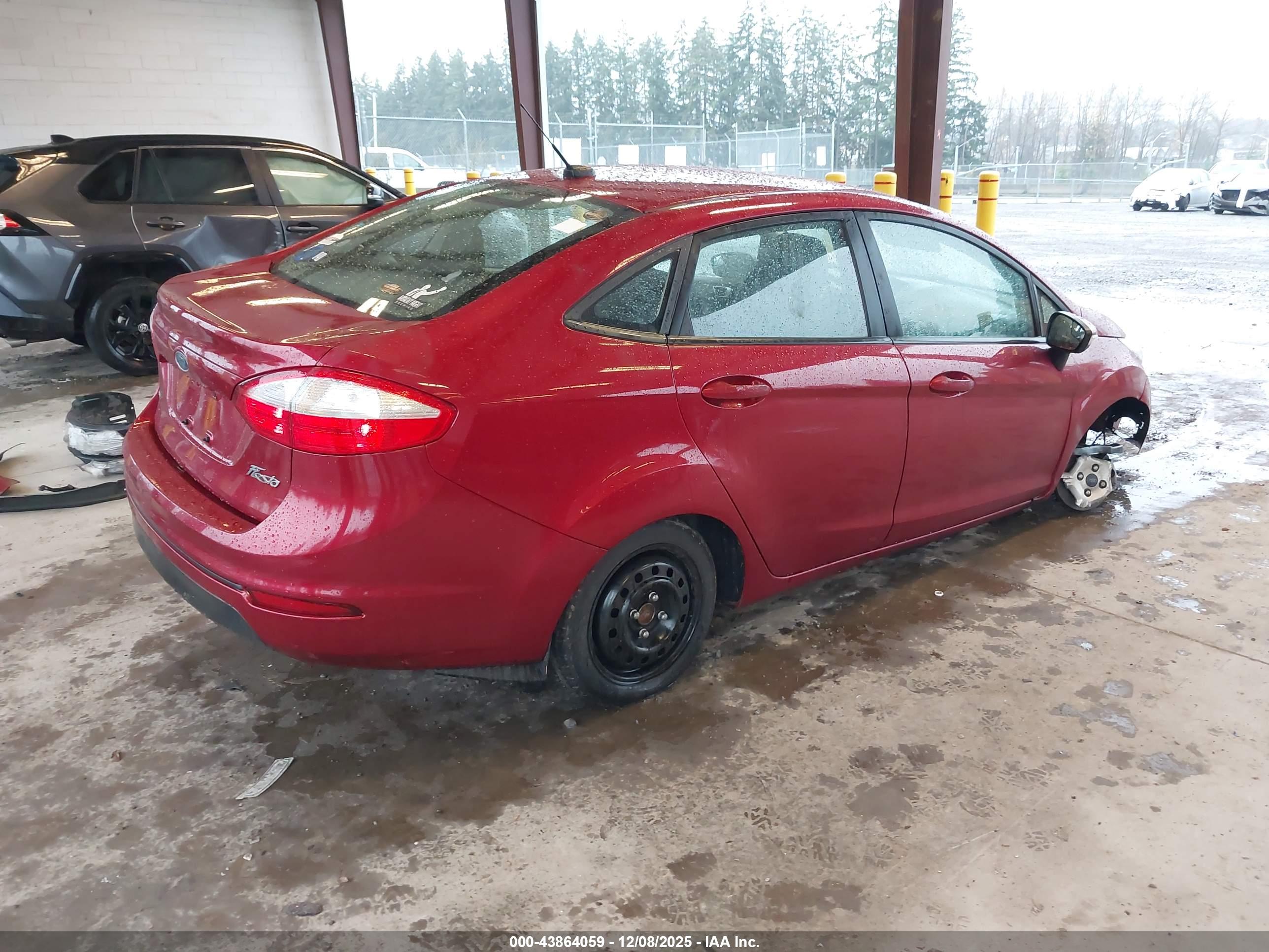 FORD FIESTA image 4
